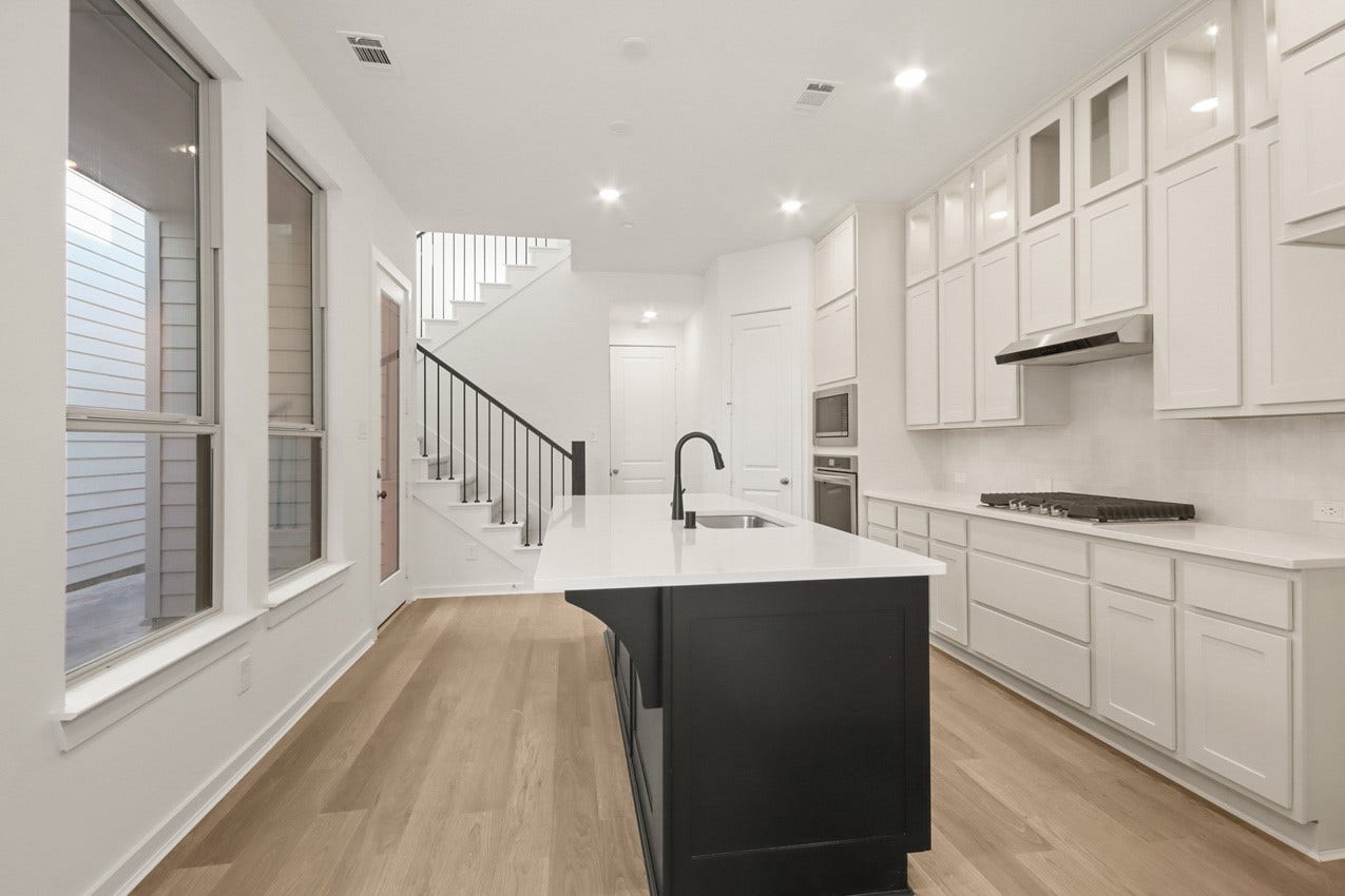 329 Fields Lane, Montgomery, TX 77316 Kitchen