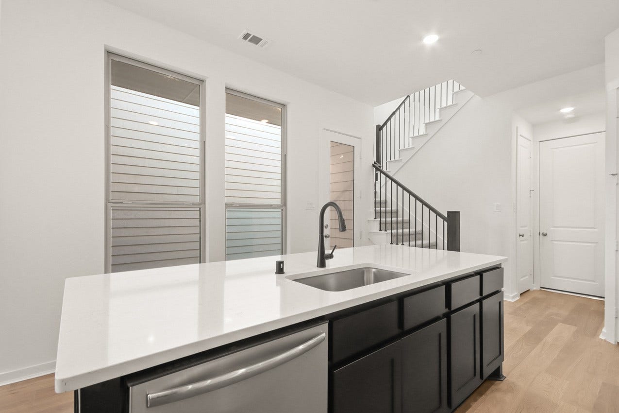 329 Fields Lane, Montgomery, TX 77316 Kitchen