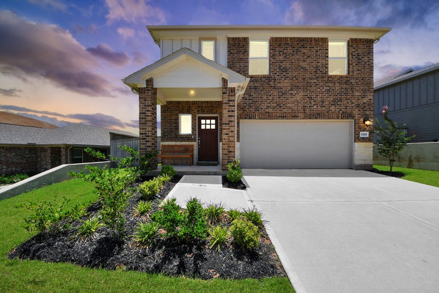 Property photo for 1929 Oregon White Oak Drive, Conroe, TX