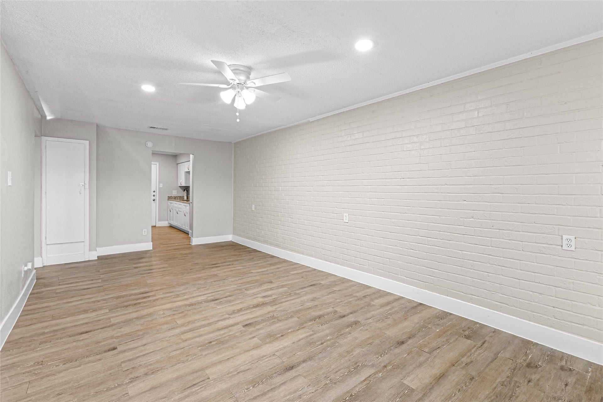 1623 Northwood Street, #1623, Houston, TX 77009 Dining Room and Living Room