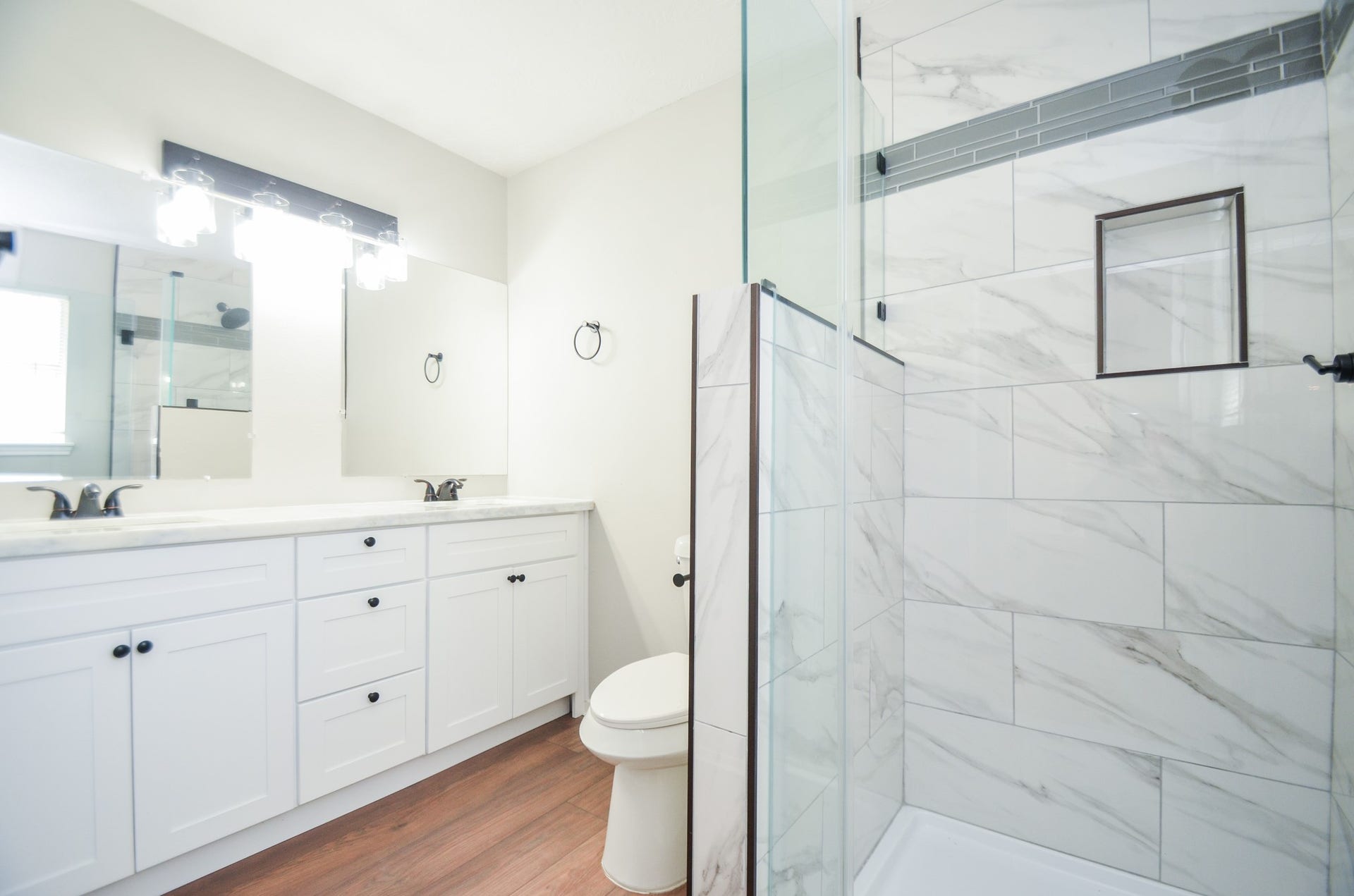 123 Cypress Lane, Conroe, TX 77301 Primary Bathroom