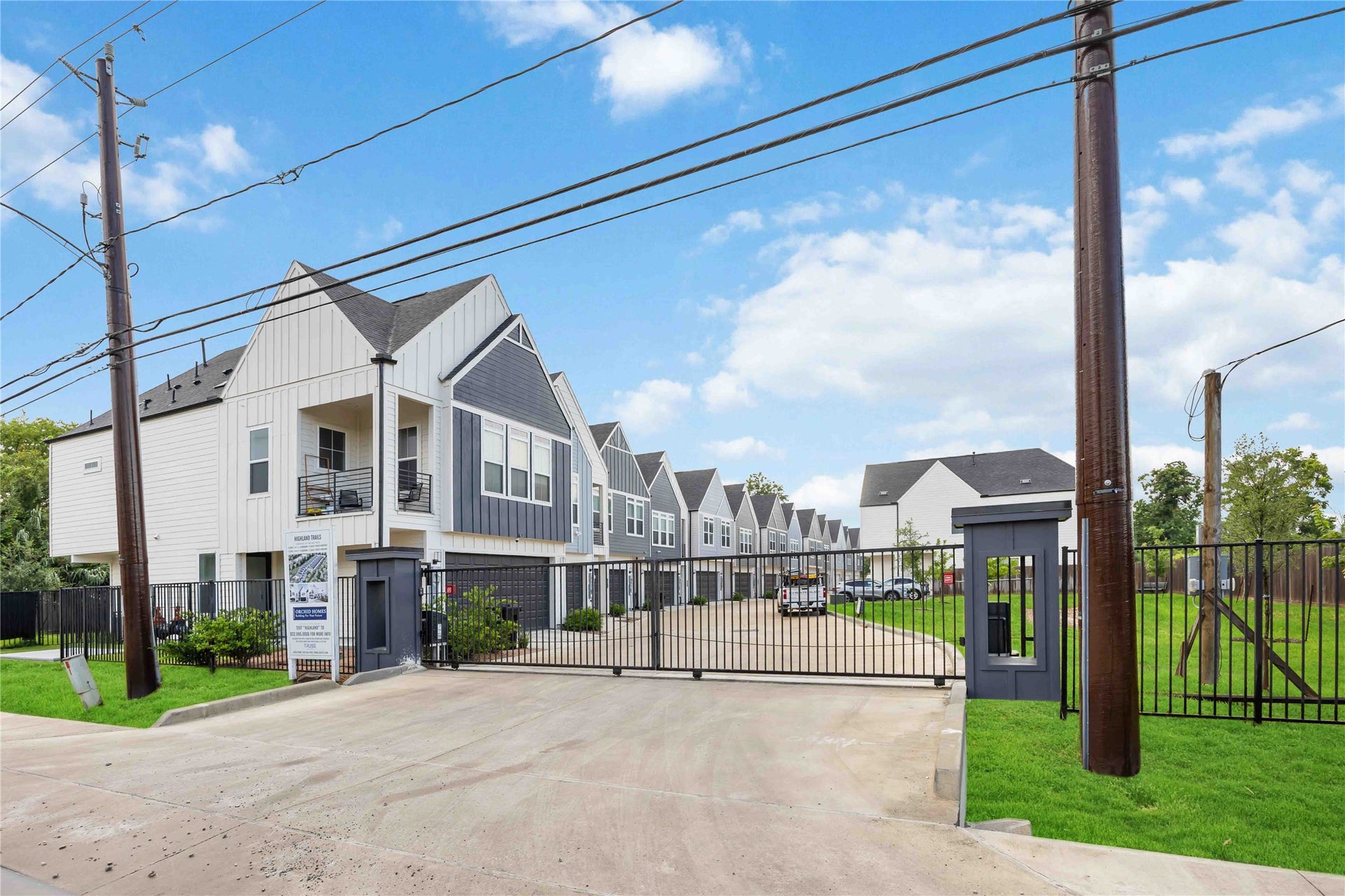 6112 De Campo Street, Houston, TX 77091 6112 De Campo Street, Houston, TX 77091