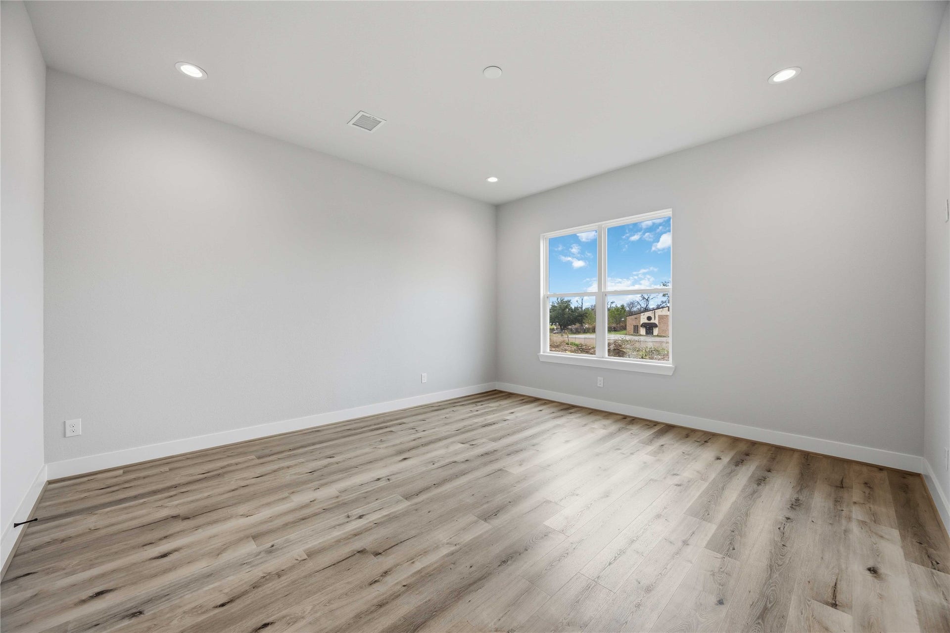 6112 De Campo Street, Houston, TX 77091 6112 De Campo Street, Houston, TX 77091
