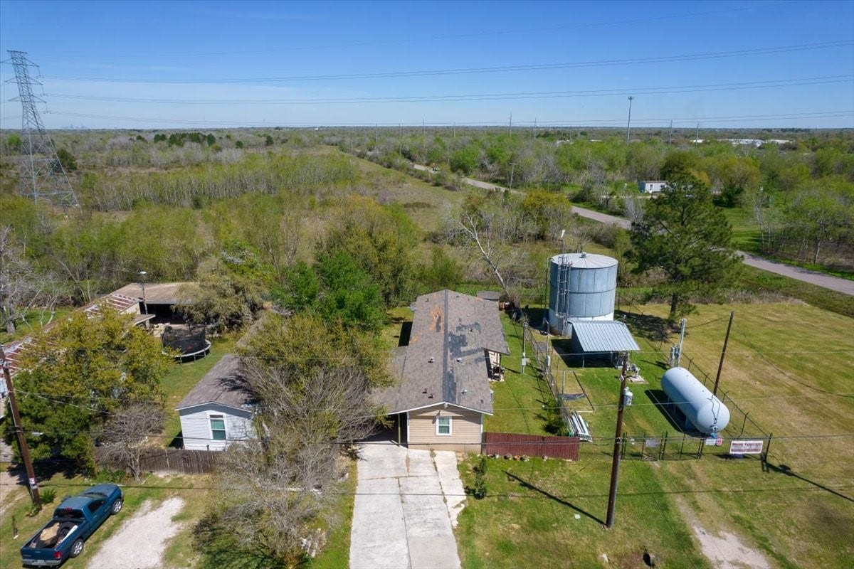 3629 County Road 870, Alvin, TX 77511 3629 County Road 870, Alvin, TX 77511