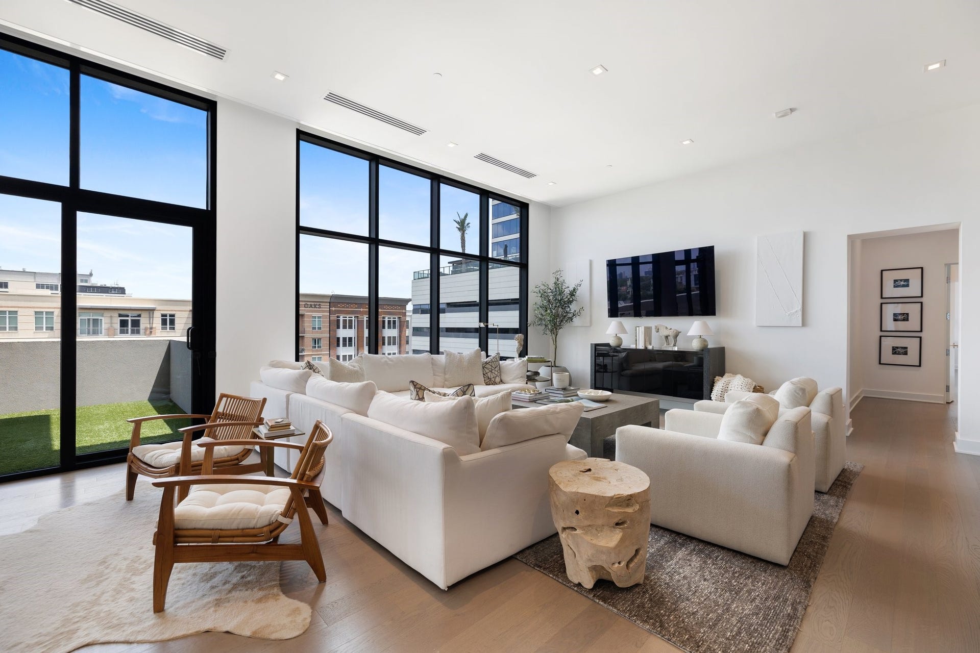 2710 Steel Street, #704, Houston, TX 77098 2710 Steel Street, #704, Houston, TX 77098