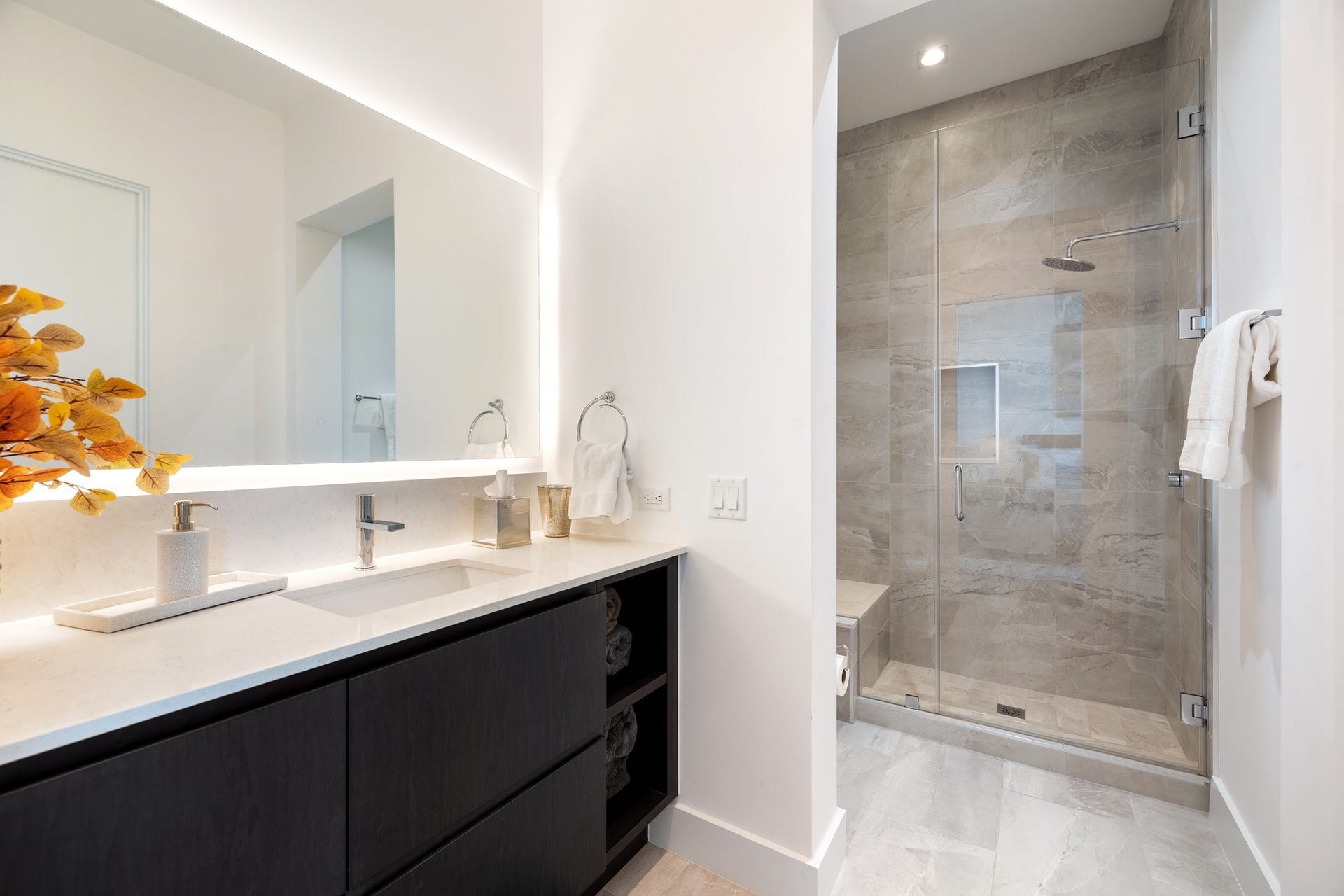 2710 Steel Street, #704, Houston, TX 77098 2710 Steel Street, #704, Houston, TX 77098