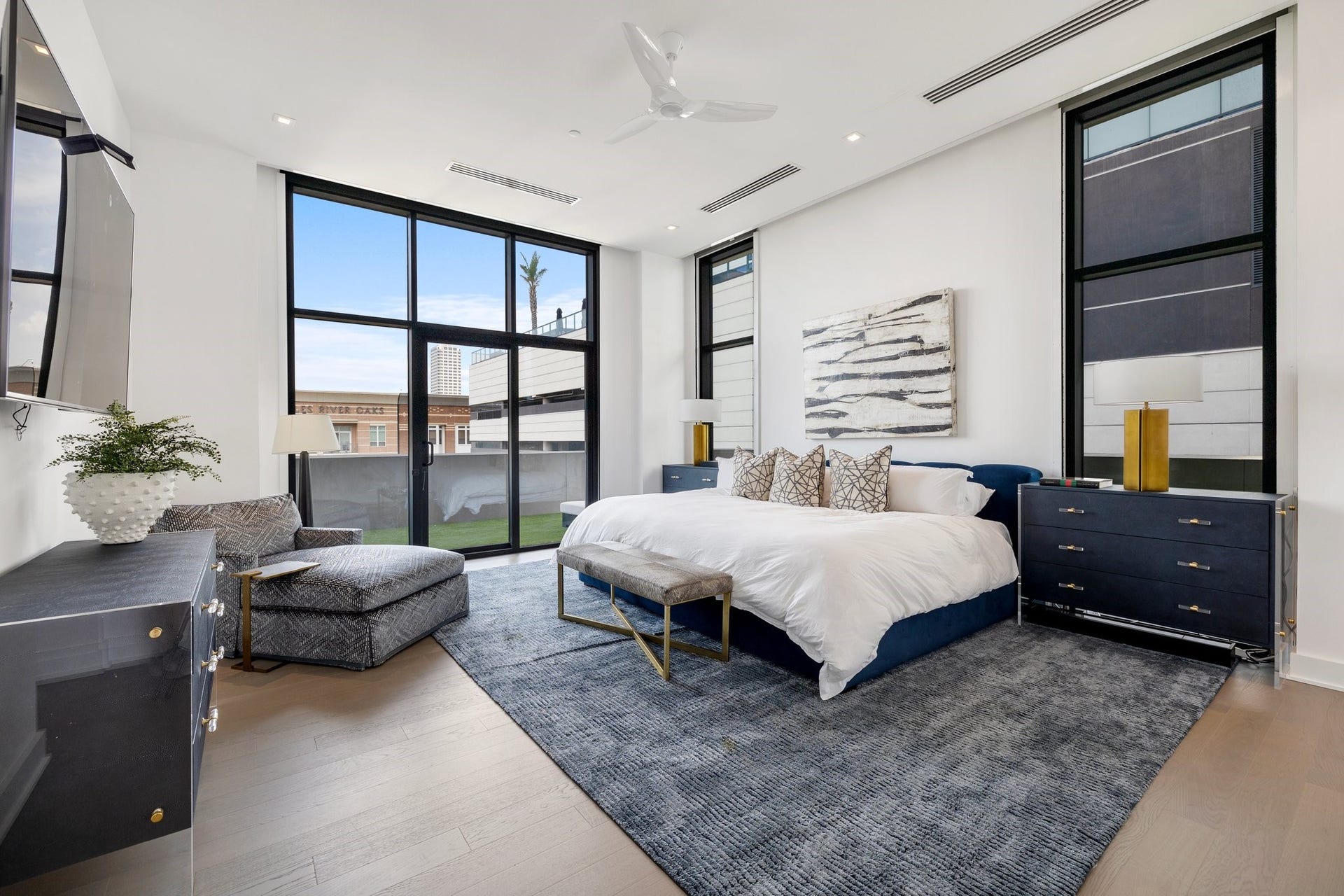 2710 Steel Street, #704, Houston, TX 77098 The primary bedroom is large in size and offers a private turfed balcony.