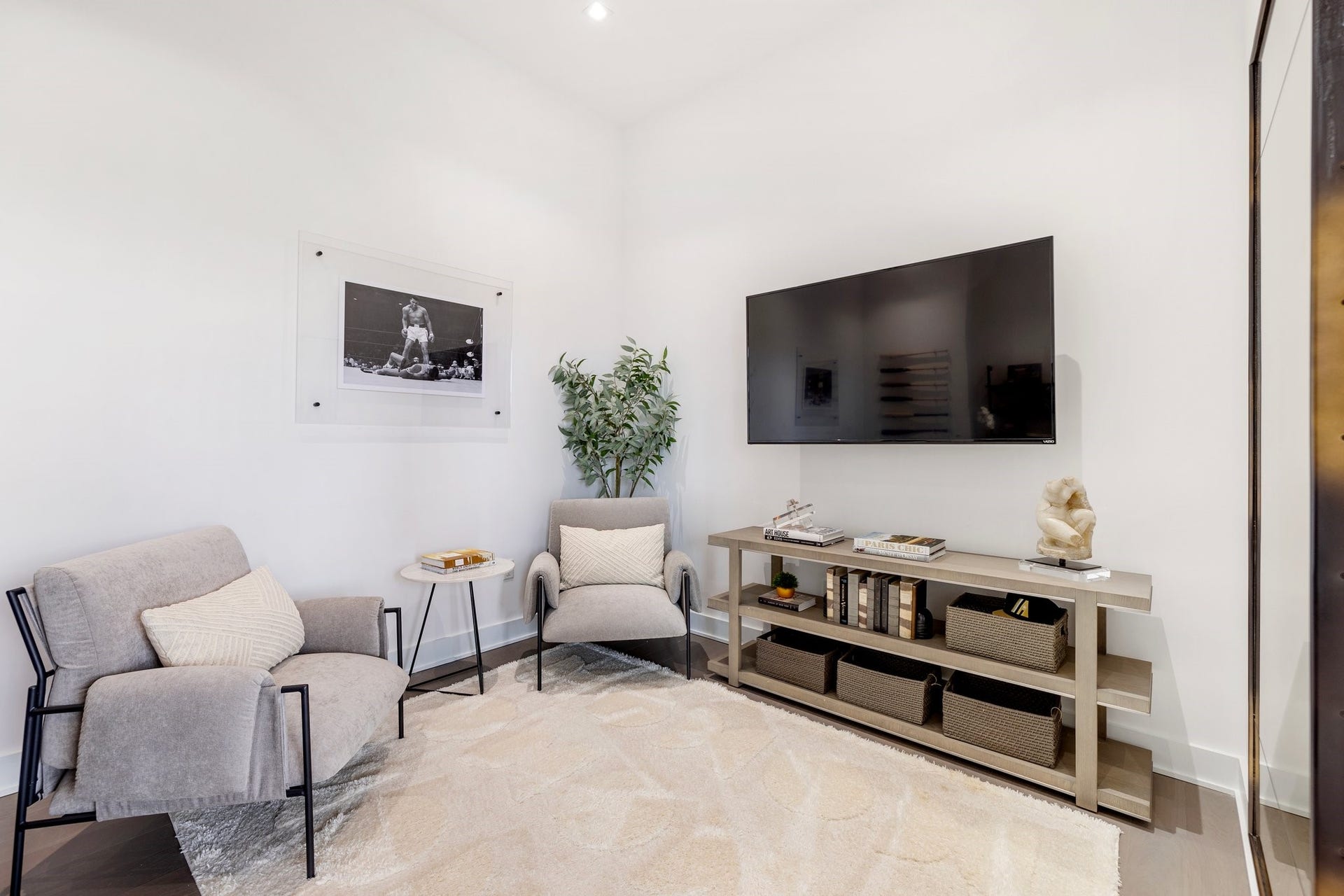 2710 Steel Street, #704, Houston, TX 77098 2710 Steel Street, #704, Houston, TX 77098