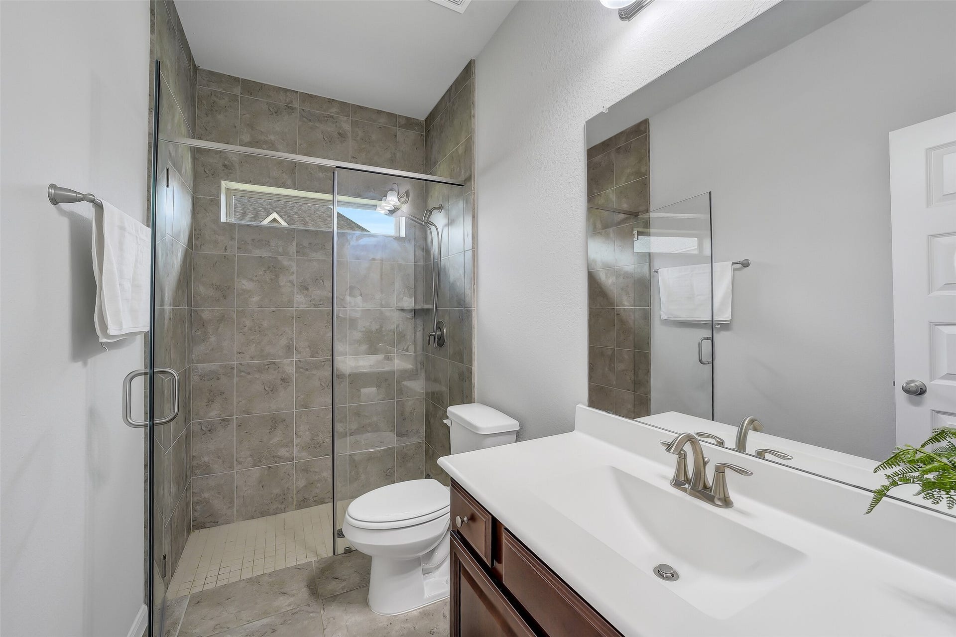2718 Wembley Way, Rosenberg, TX 77471