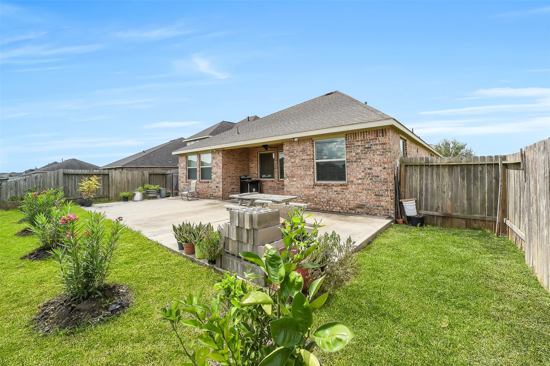2718 Wembley Way, Rosenberg, TX 77471