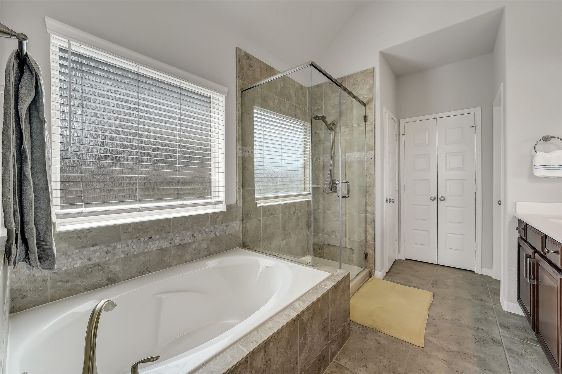 2718 Wembley Way, Rosenberg, TX 77471