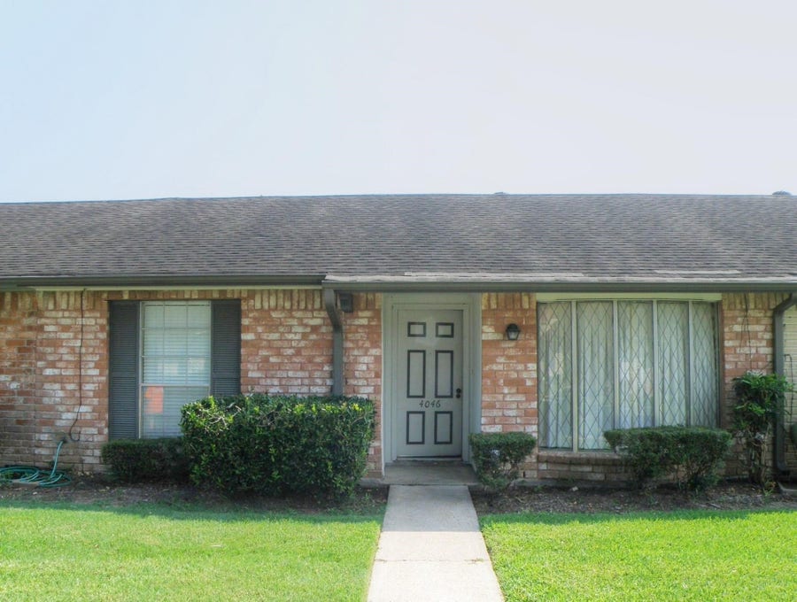 Property photo for 4046 Laura Leigh Drive, Friendswood, TX