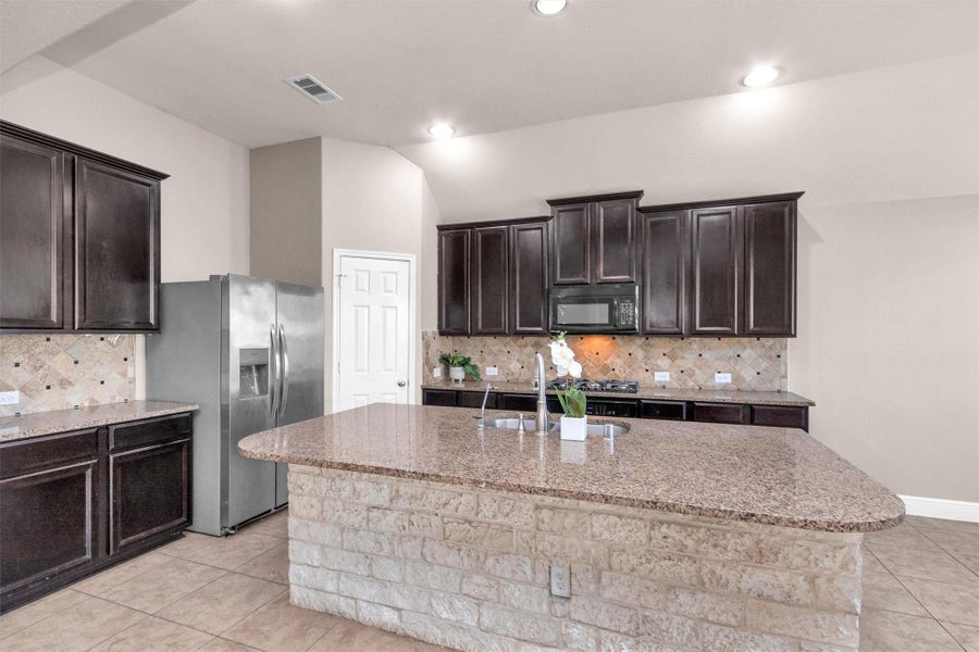 Property photo for 9515 Alabaster Oaks Lane, Humble, TX