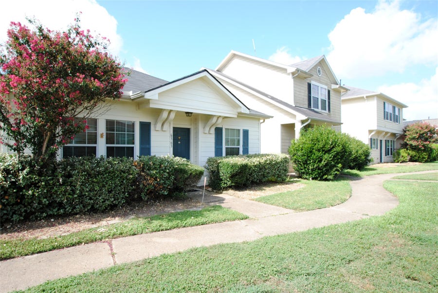 Property photo for 6363 Provident Green Drive, Katy, TX