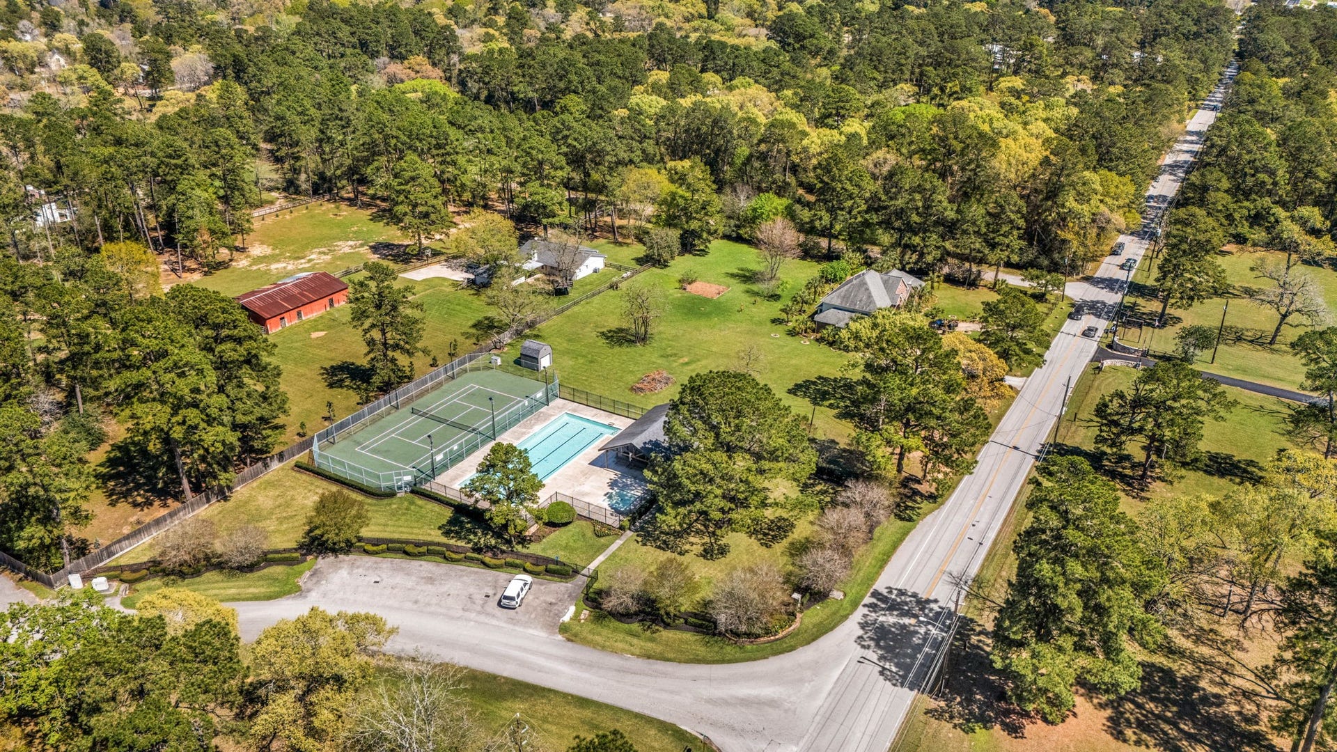 Enjoy access to community amenities including a swimming pool and tennis courts, perfect for relaxing weekends and outdoor activities.
