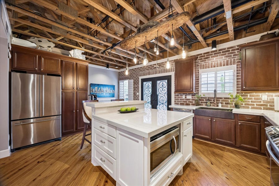 Property photo for 915 Knox Street, #D, Houston, TX