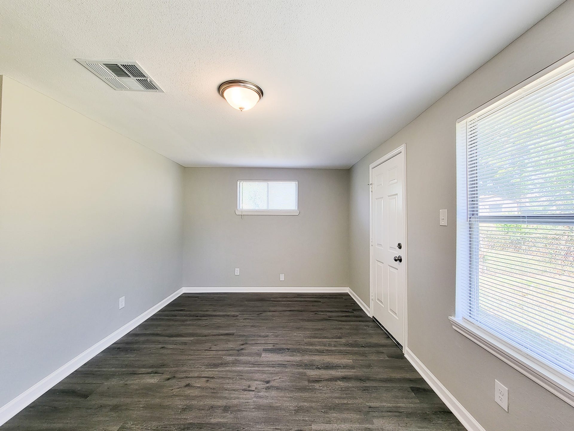 3923 Zephyr Street, Houston, TX 77021 3923 Zephyr Street, Houston, TX 77021