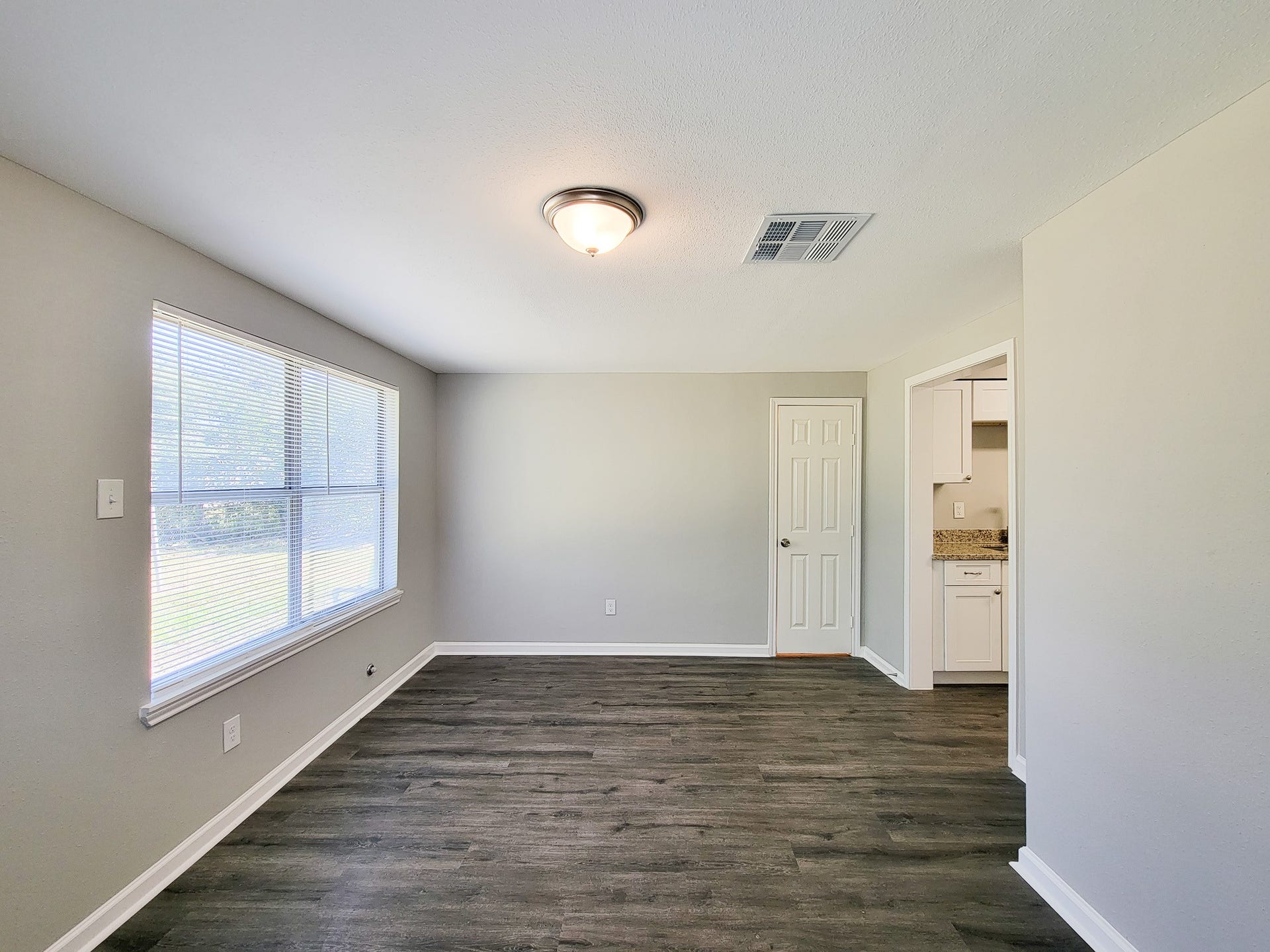 3923 Zephyr Street, Houston, TX 77021 3923 Zephyr Street, Houston, TX 77021