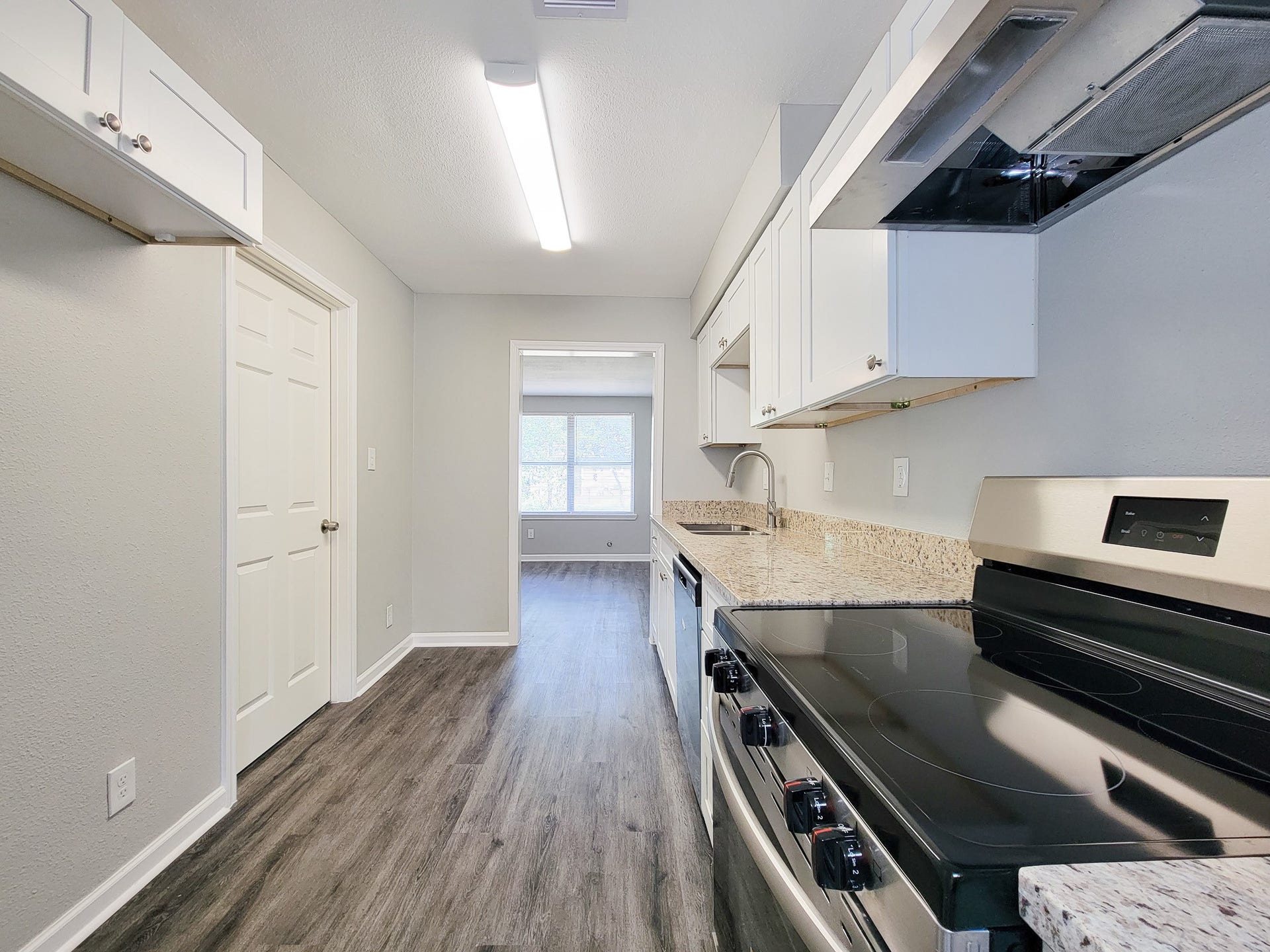 3923 Zephyr Street, Houston, TX 77021 3923 Zephyr Street, Houston, TX 77021