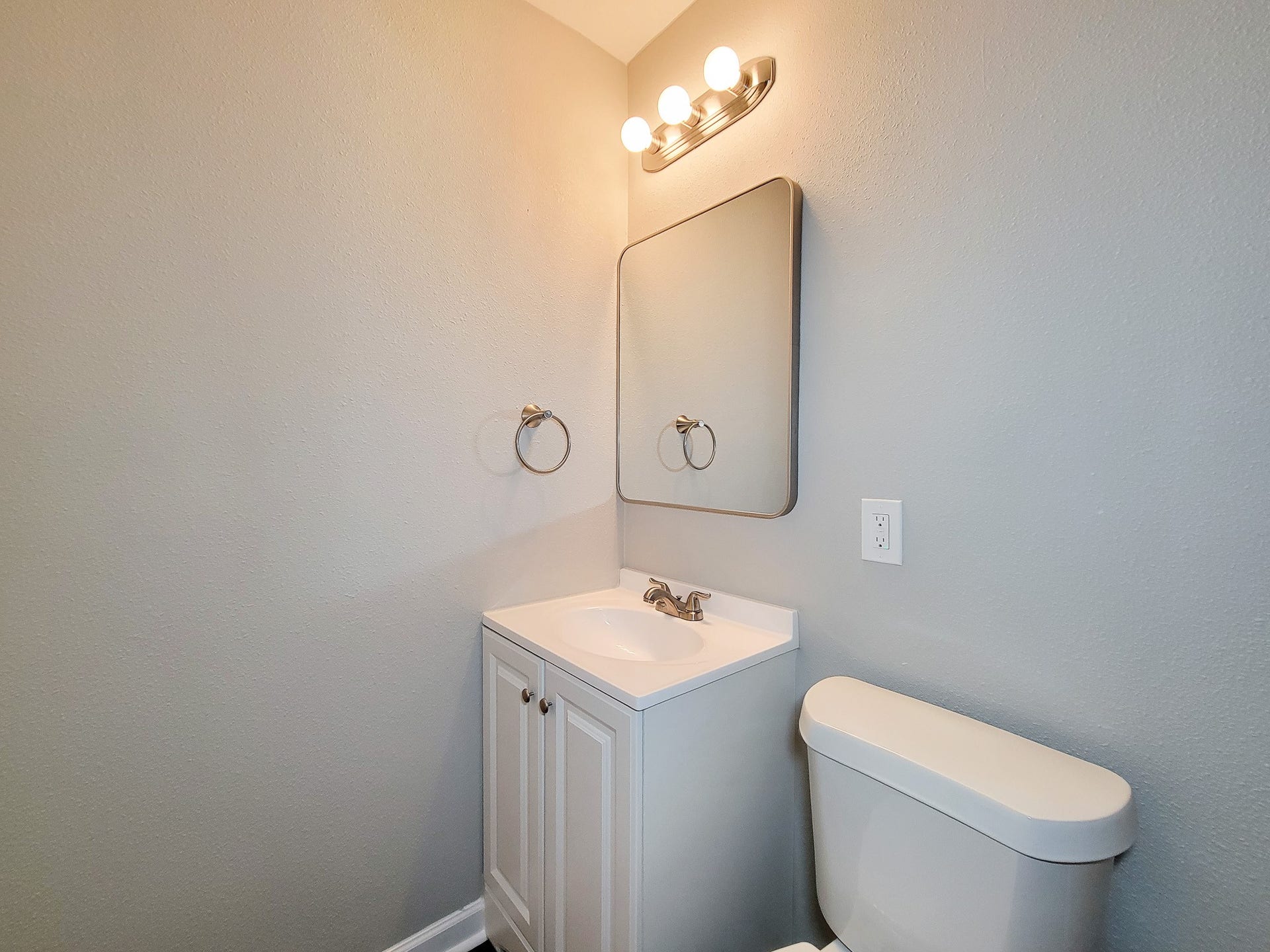 3923 Zephyr Street, Houston, TX 77021 3923 Zephyr Street, Houston, TX 77021