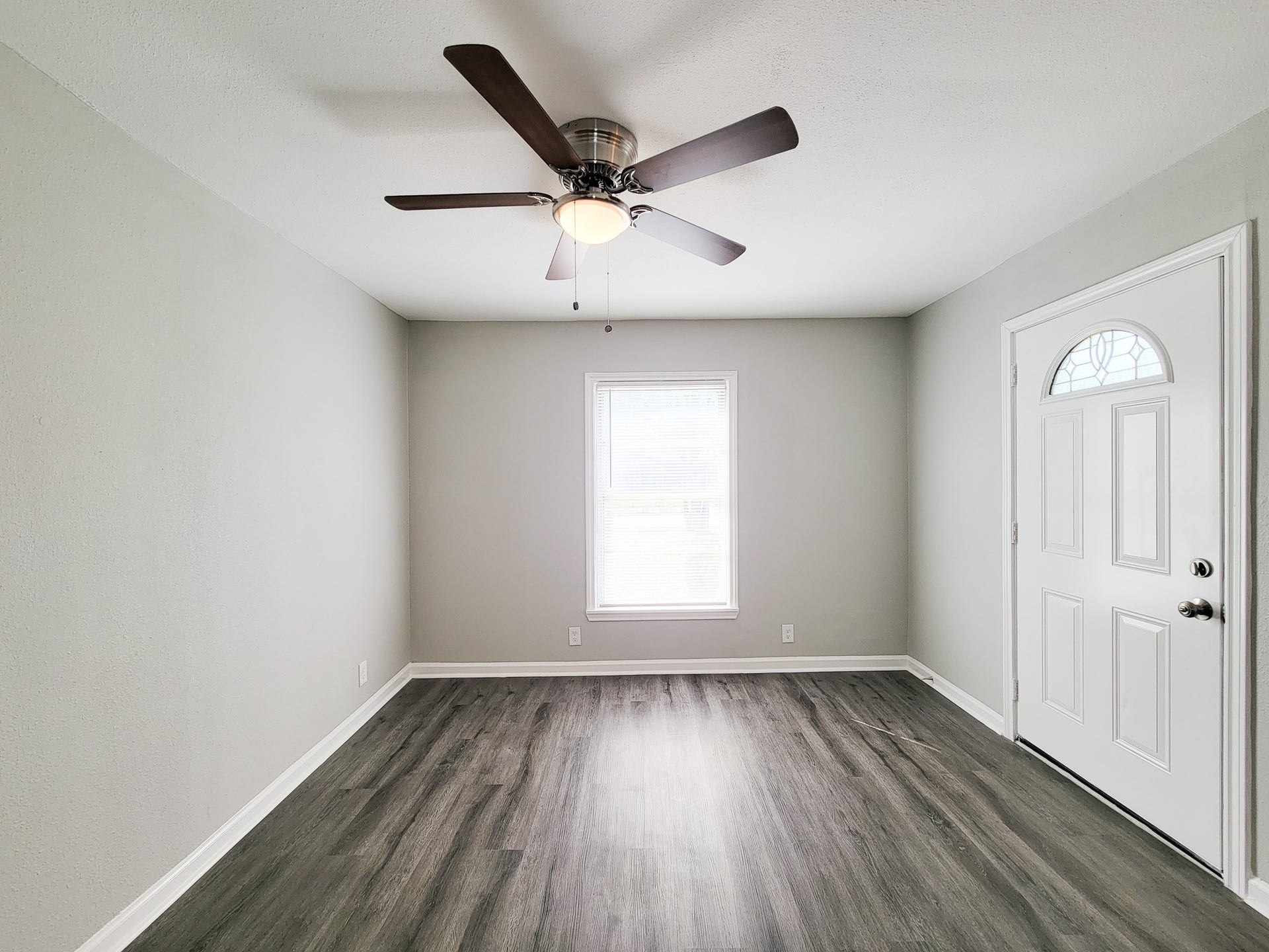 3923 Zephyr Street, Houston, TX 77021 3923 Zephyr Street, Houston, TX 77021