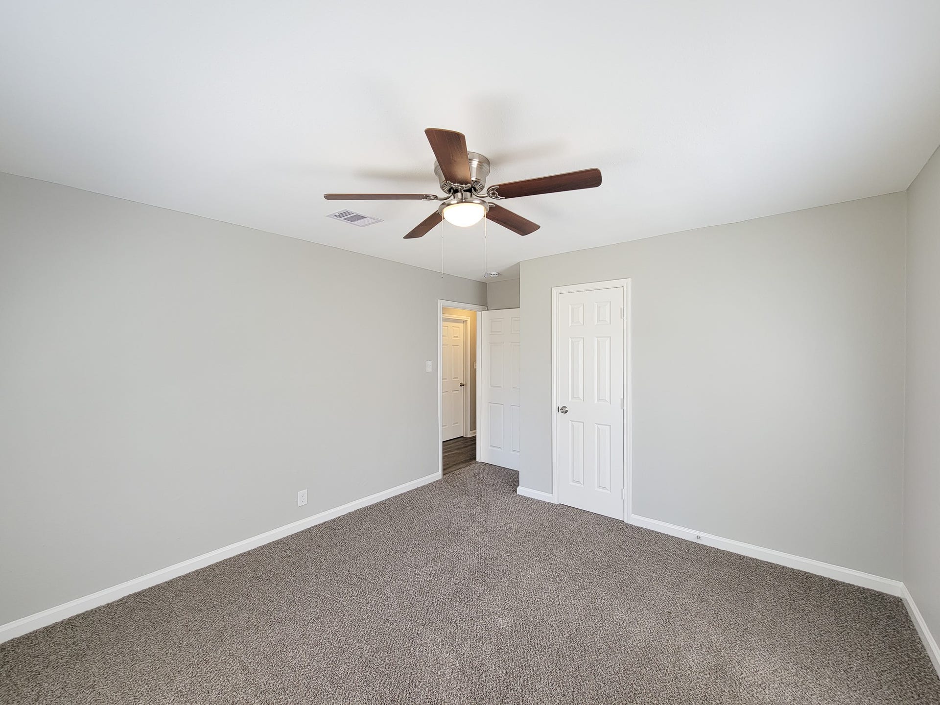3923 Zephyr Street, Houston, TX 77021 3923 Zephyr Street, Houston, TX 77021