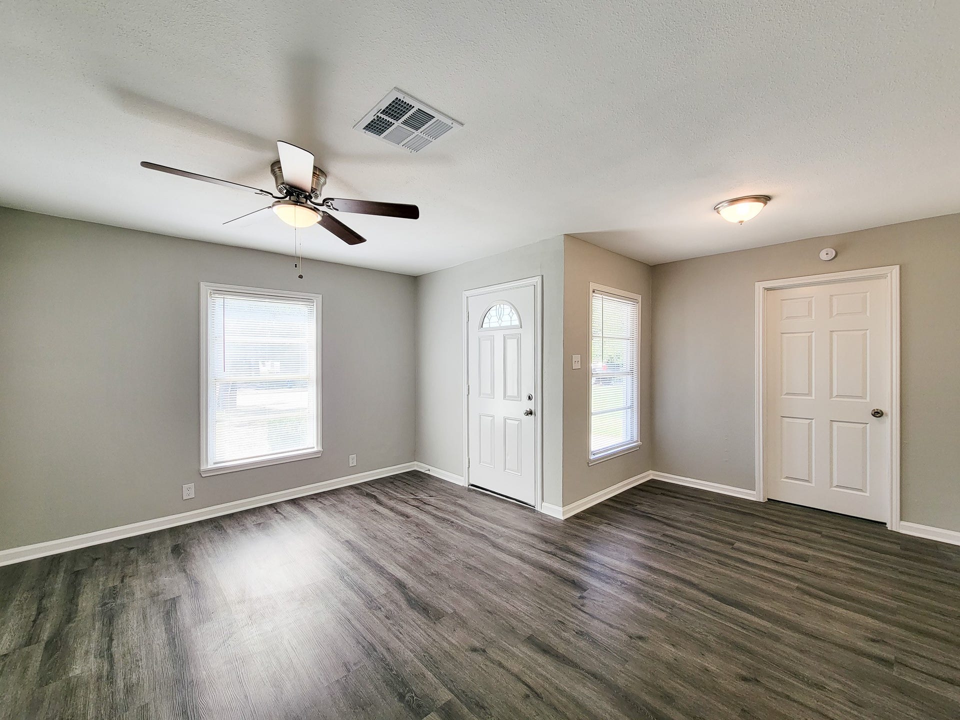 3923 Zephyr Street, Houston, TX 77021 3923 Zephyr Street, Houston, TX 77021