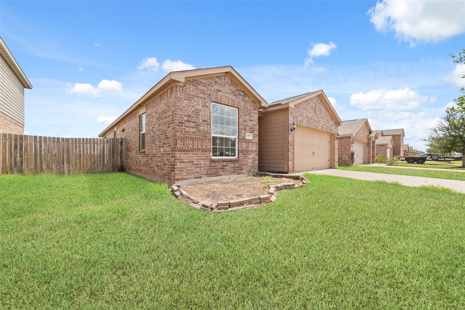 1077 Mule Ridge Drive, Katy, TX 77493