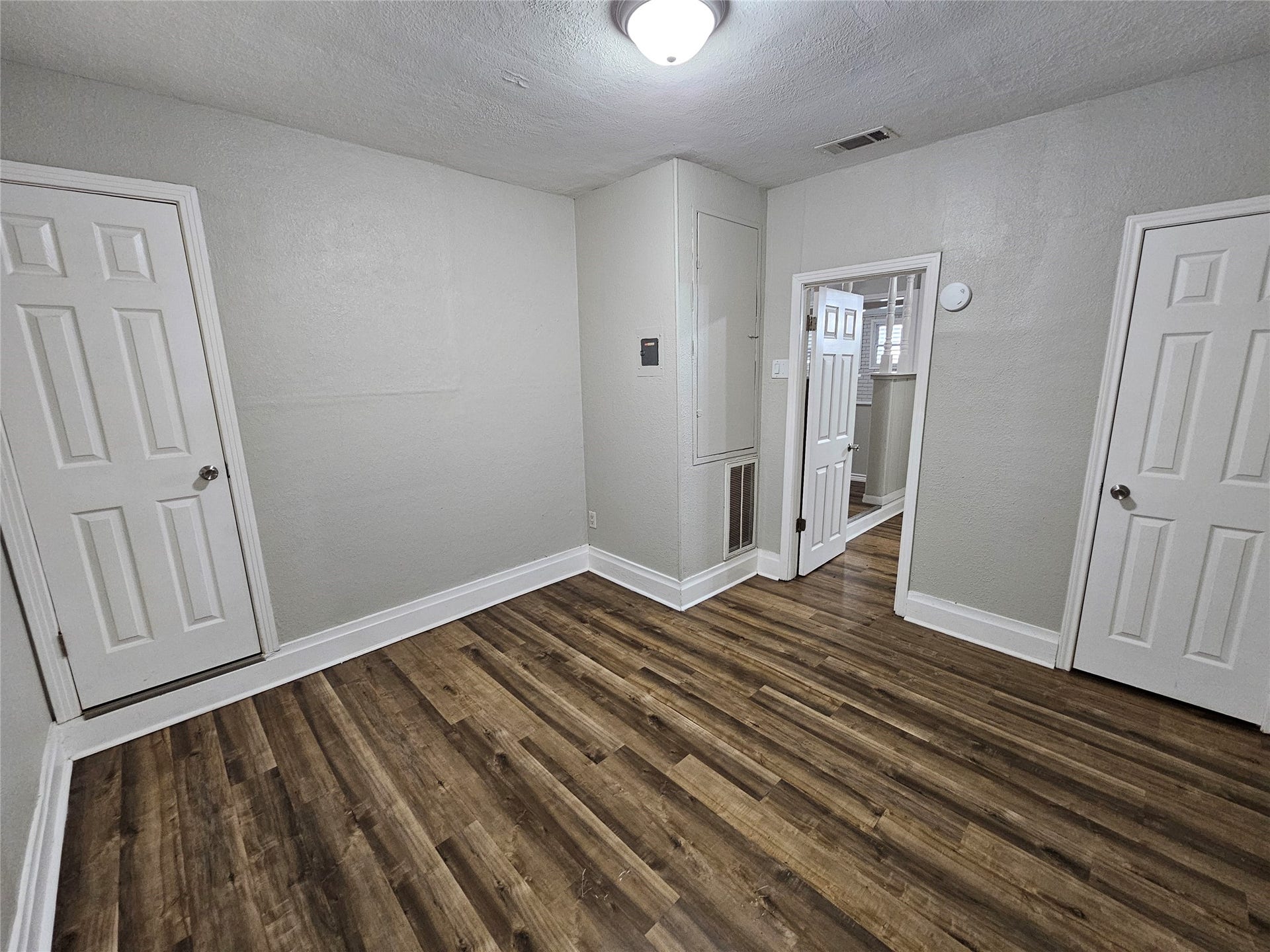 1909 2nd Avenue N, Texas City, TX 77590 1909 2nd Avenue N, Texas City, TX 77590