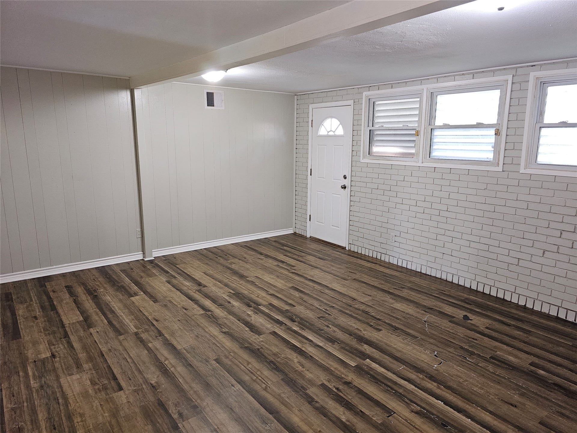 1909 2nd Avenue N, Texas City, TX 77590 1909 2nd Avenue N, Texas City, TX 77590