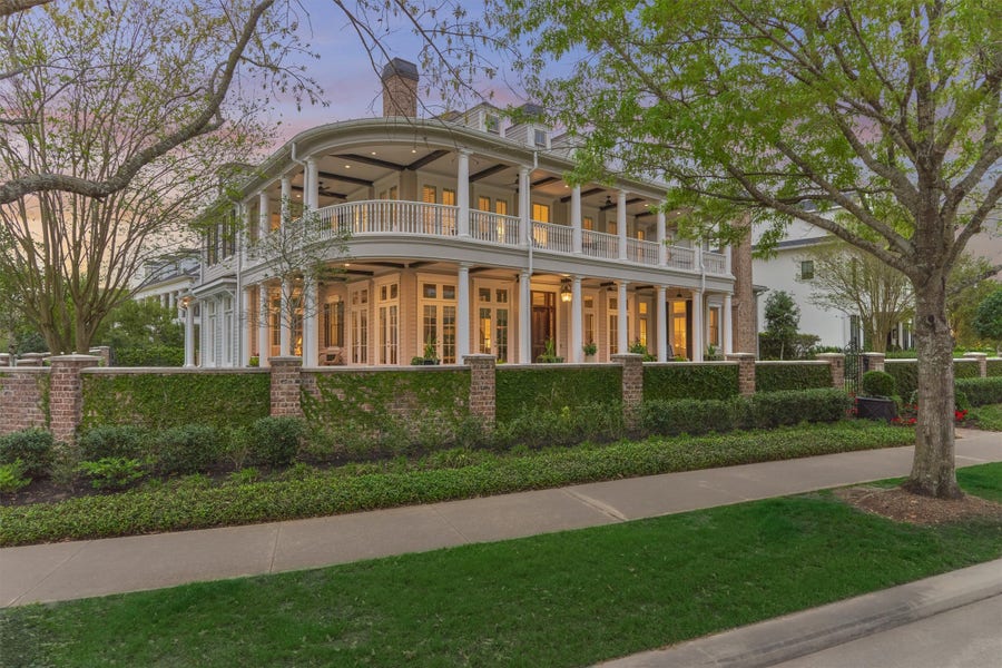 Property photo for 22 E Shore Drive, The Woodlands, TX