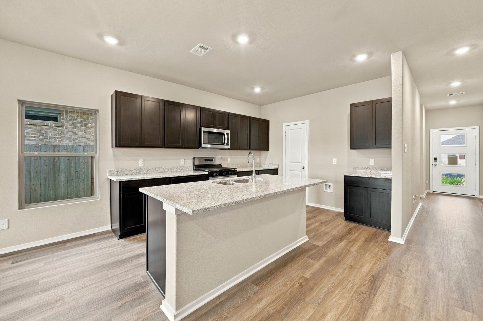 19055 Cetara Villa Drive, Hockley, TX 77447 19055 Cetara Villa Drive, Hockley, TX 77447