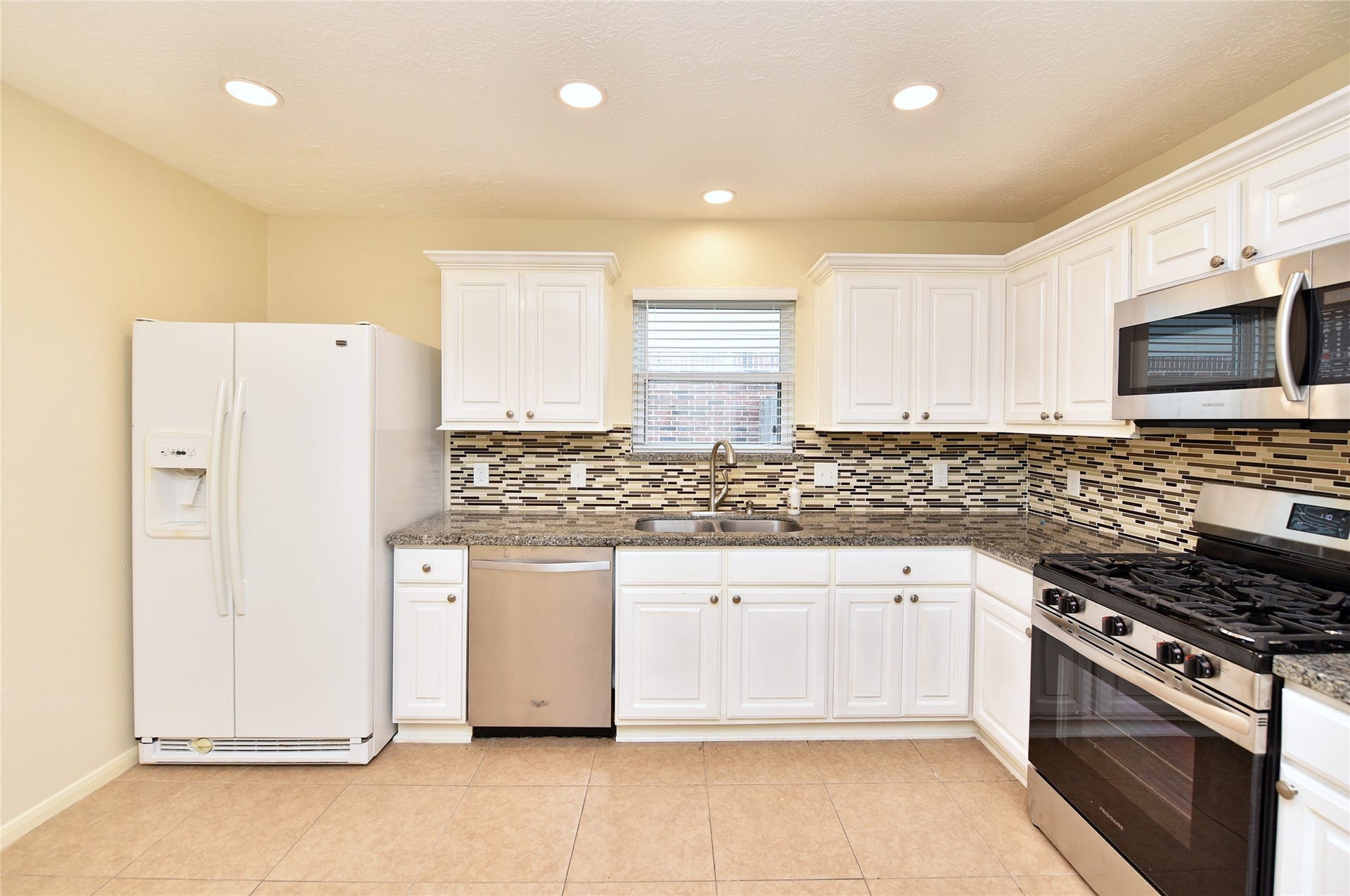 222 Savannah Moss Drive, Richmond, TX 77469 222 Savannah Moss Drive, Richmond, TX 77469