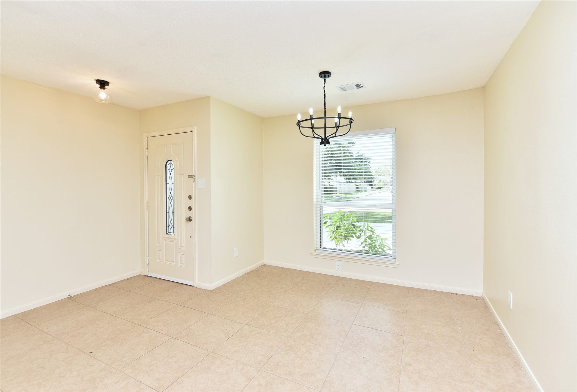 222 Savannah Moss Drive, Richmond, TX 77469 Spacious formal dining room