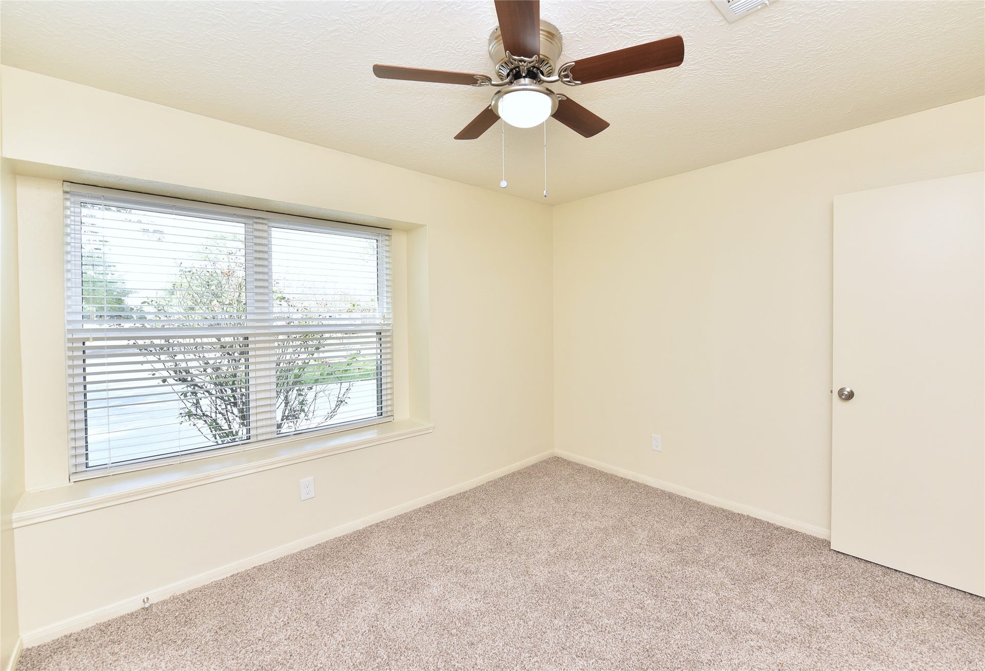 222 Savannah Moss Drive, Richmond, TX 77469 222 Savannah Moss Drive, Richmond, TX 77469