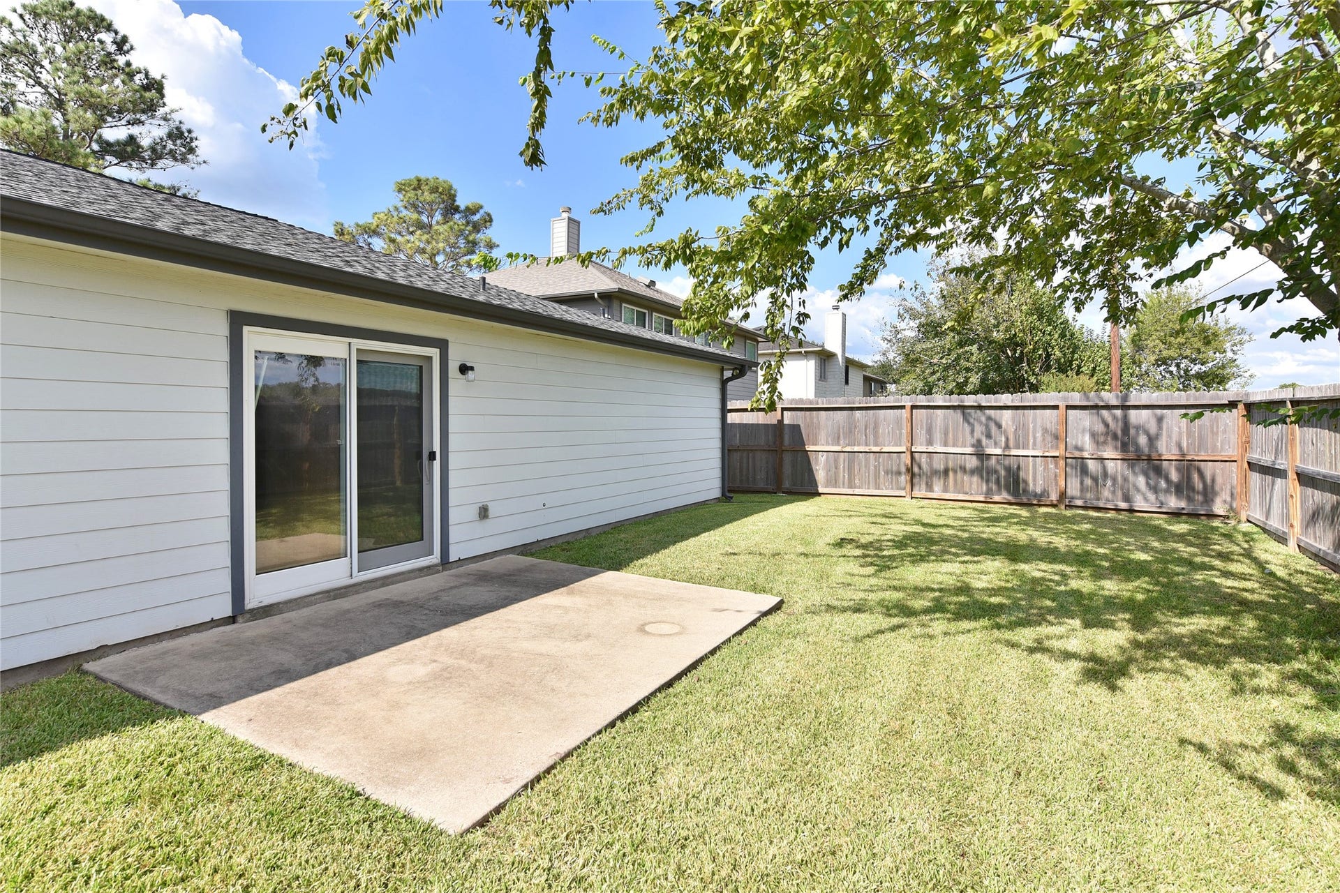 222 Savannah Moss Drive, Richmond, TX 77469 This home is a short walk to neighborhood park.