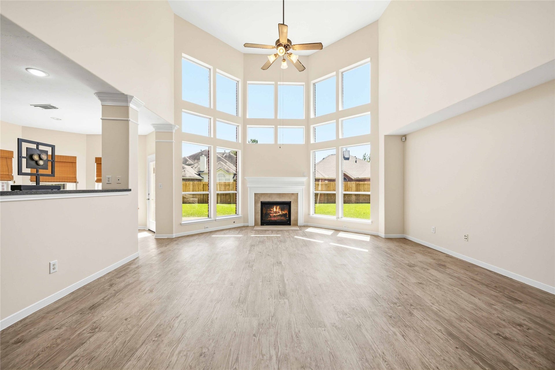 5727 Candlecreek Drive, Richmond, TX 77469 Whether it is a quiet evening at home or hosting guests, this living area offers plenty of room to gather comfortably. Its open flow makes it easy to stay connected to the surrounding spaces.