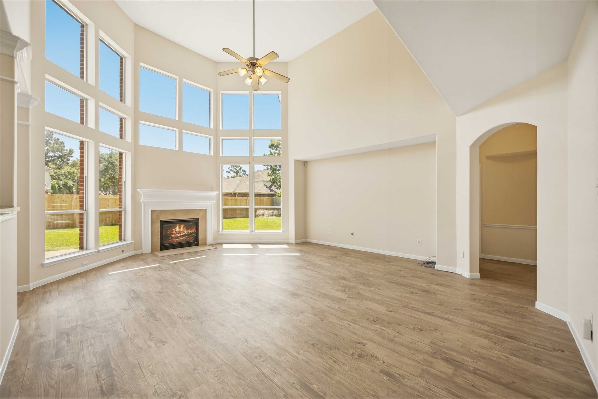 5727 Candlecreek Drive, Richmond, TX 77469 Tall ceilings and oversized windows create an open, uplifting atmosphere. The expansive design gives you room to entertain without losing that comfortable everyday feel.