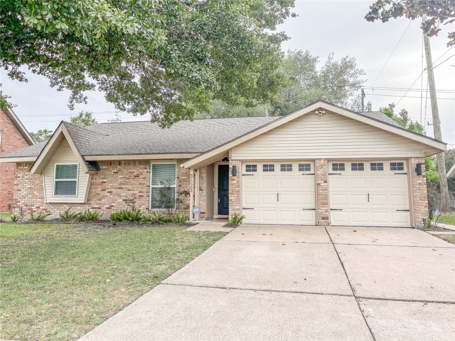 Property photo for 3123 Lazy Spring Drive, Houston, TX