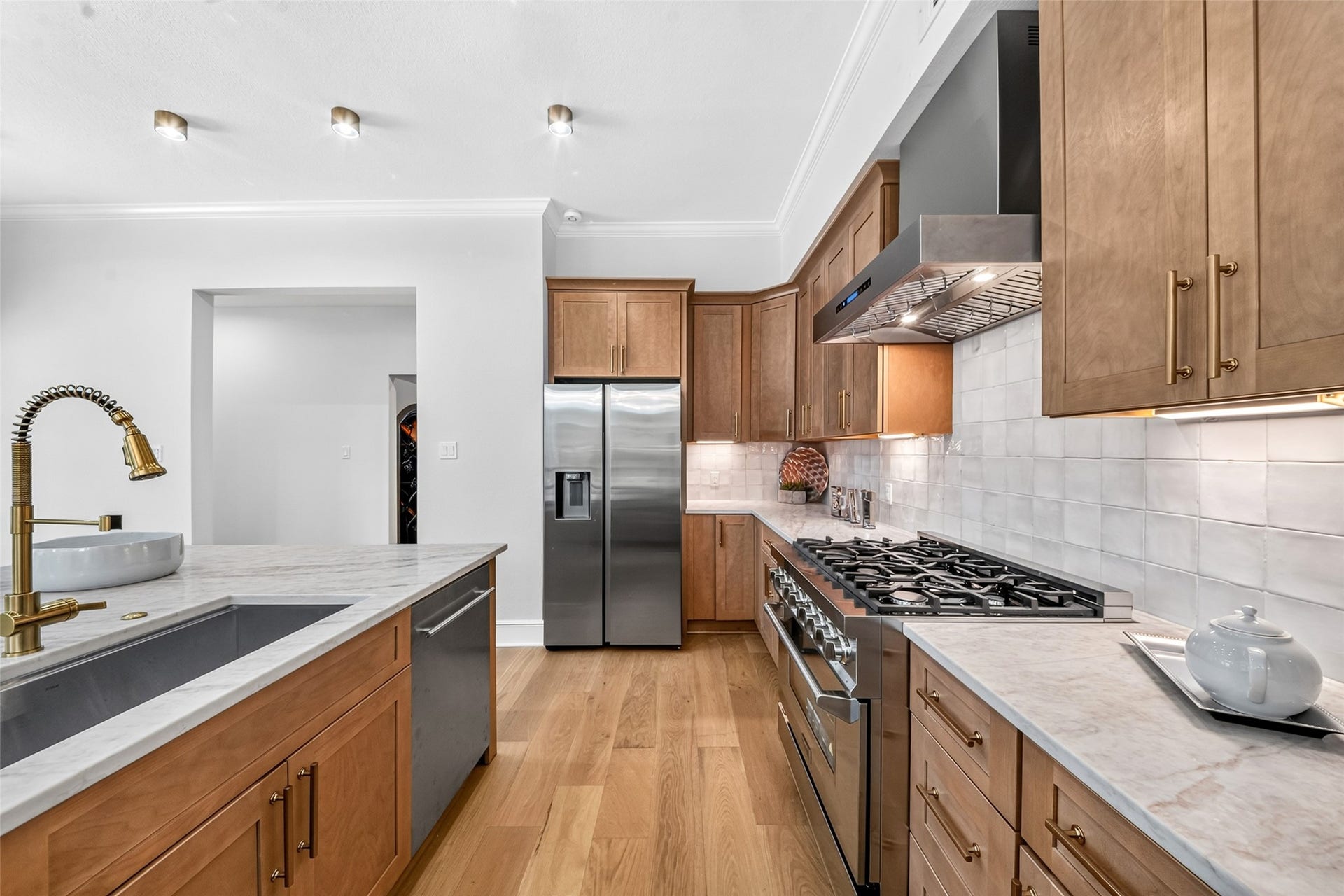 46 Pebble Cove Drive, The Woodlands, TX 77381 46 Pebble Cove Drive, The Woodlands, TX 77381