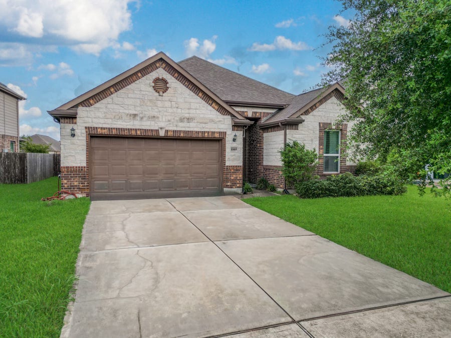 Property photo for 3307 Havenwood Chase Lane, Pearland, TX