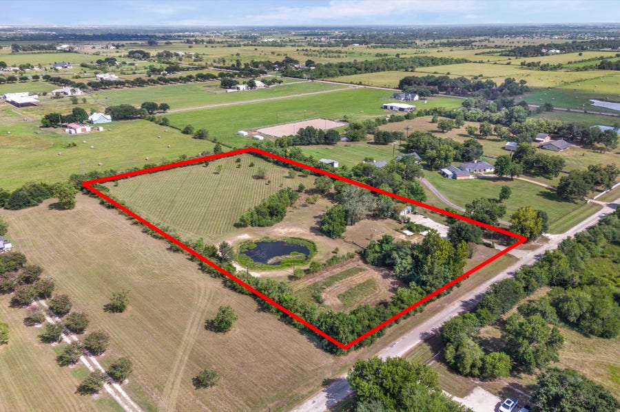 Property photo for 18106 Domino Road, Waller, TX