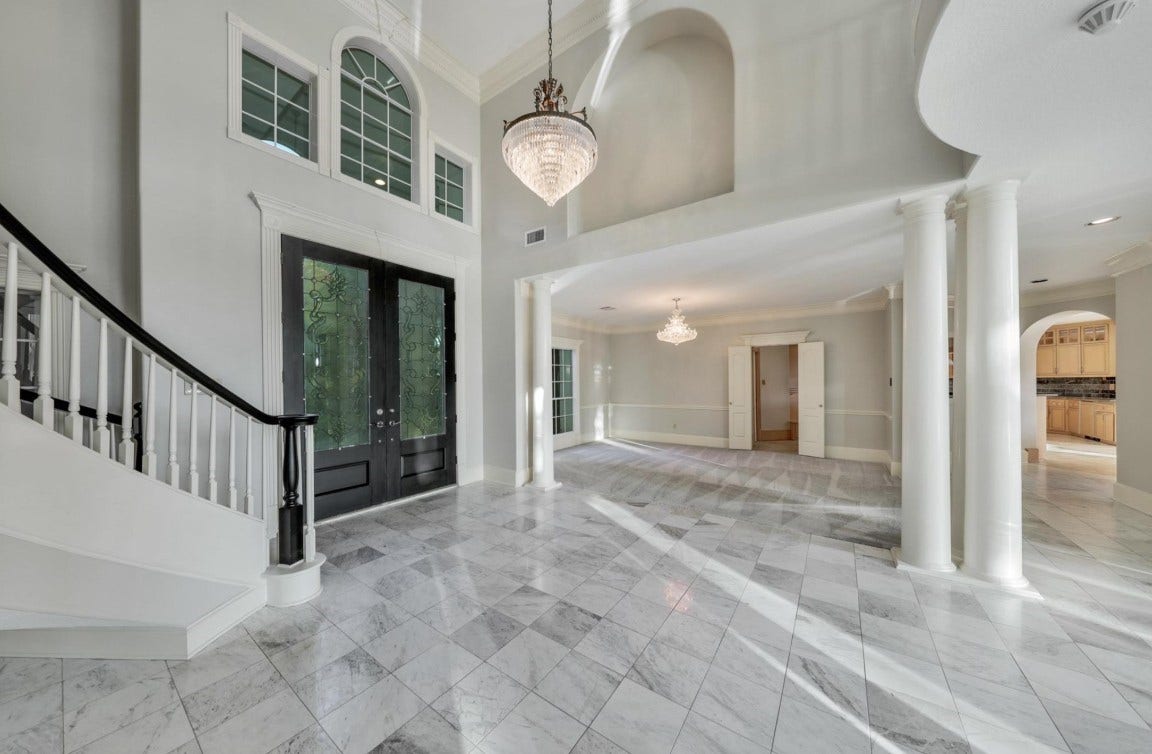 35 W Isle Place, The Woodlands, TX 77381 35 W Isle Place, The Woodlands, TX 77381