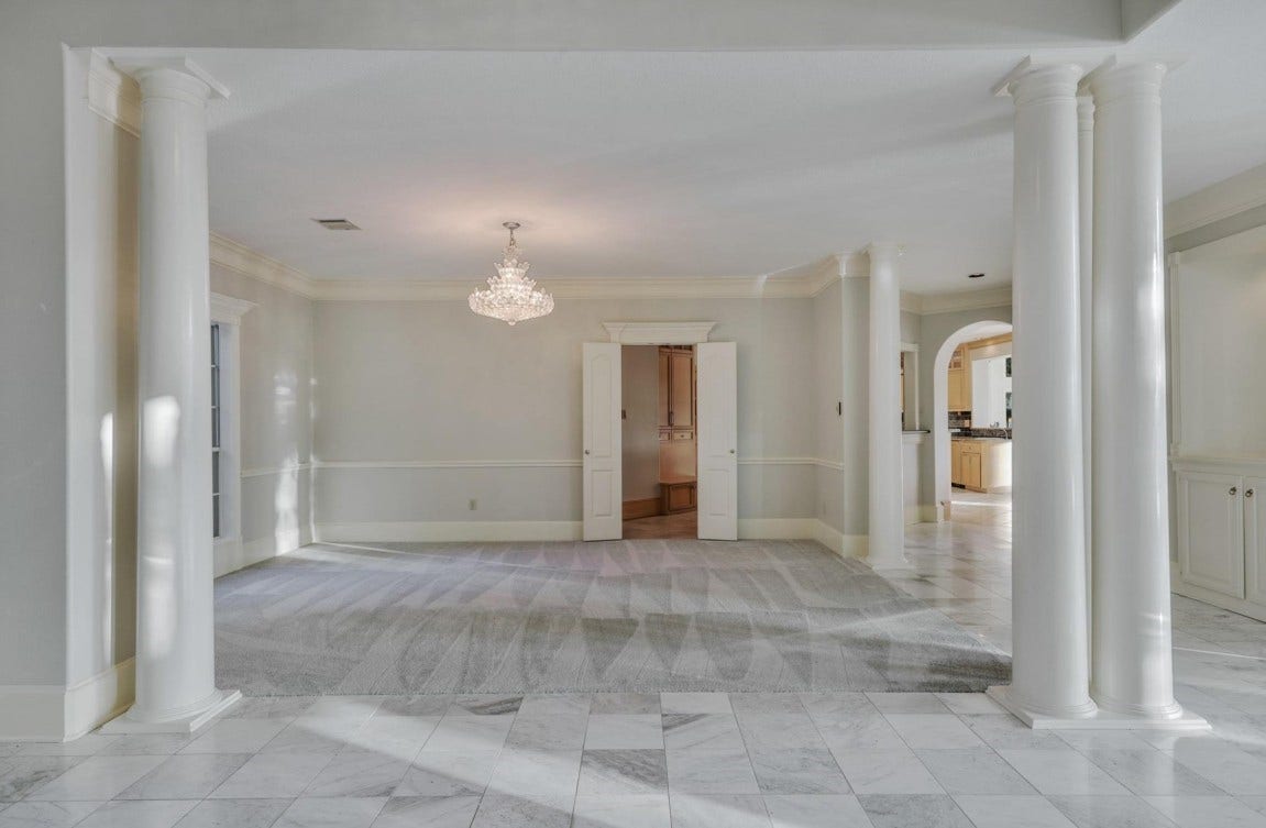 35 W Isle Place, The Woodlands, TX 77381 35 W Isle Place, The Woodlands, TX 77381