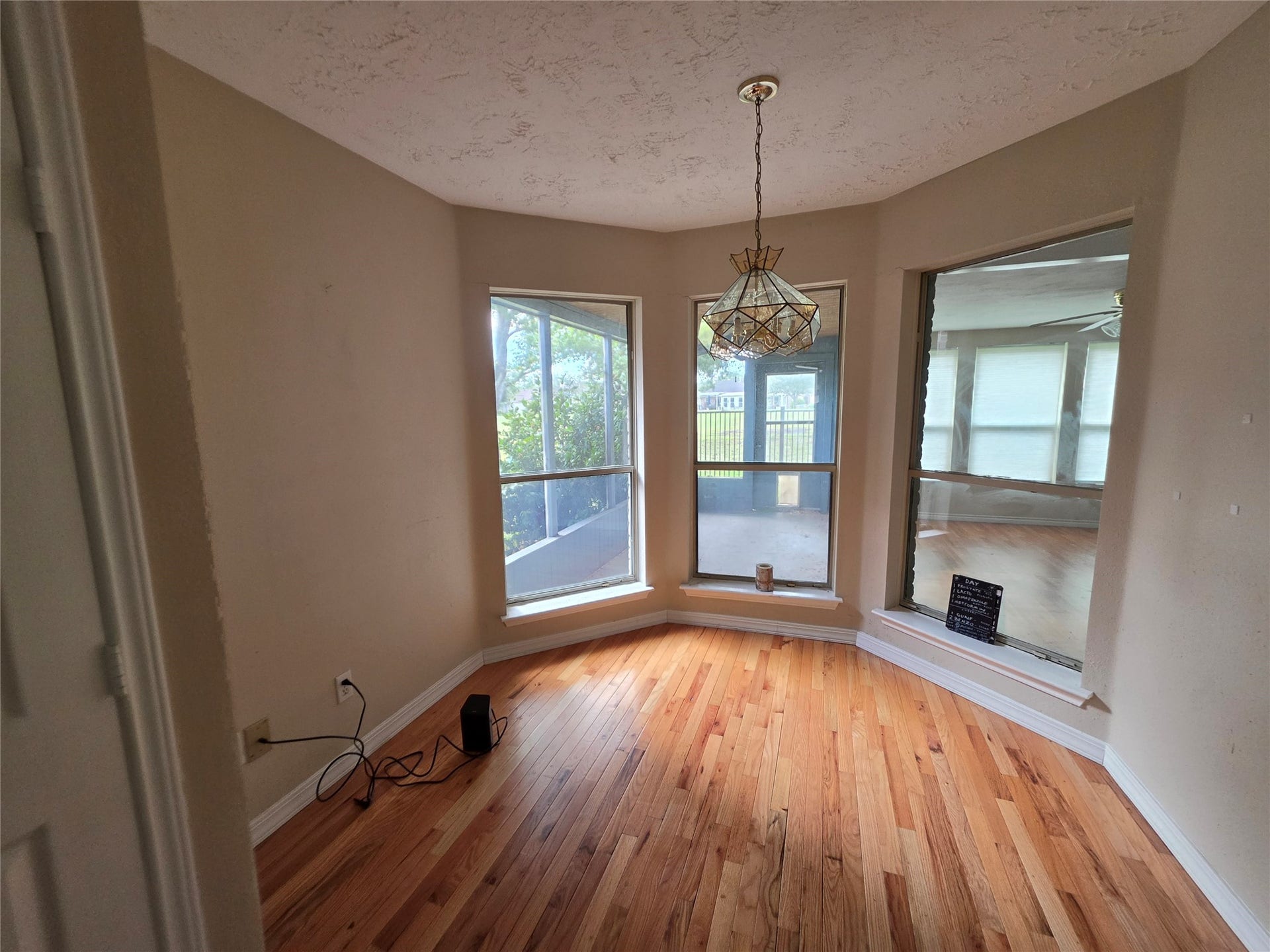2810 Poplar Creek Lane, Pearland, TX 77584 2810 Poplar Creek Lane, Pearland, TX 77584