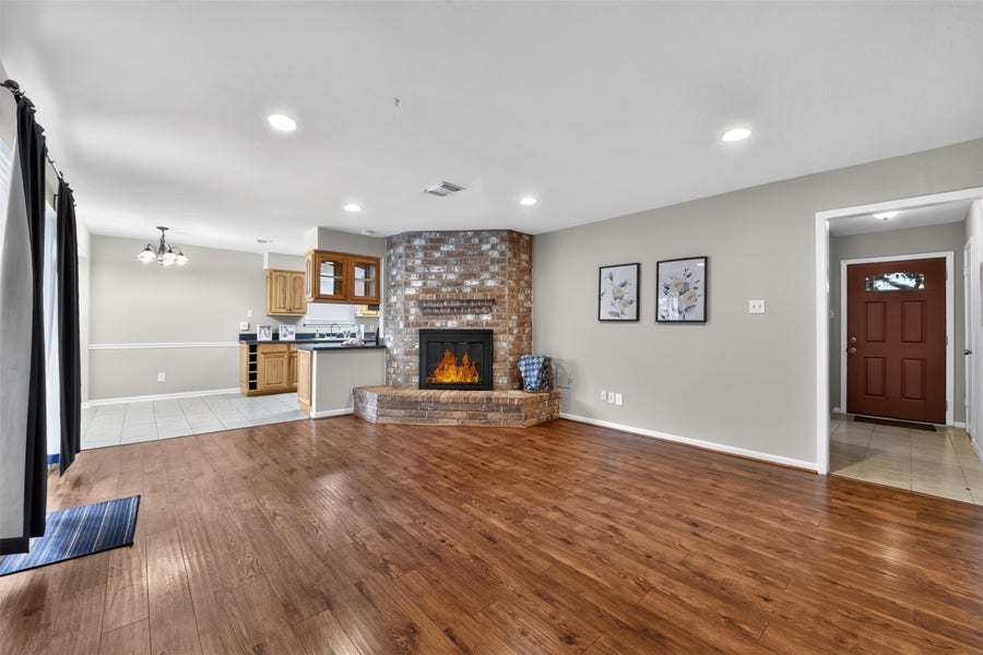 Property photo for 16019 Mill Point Drive, Houston, TX