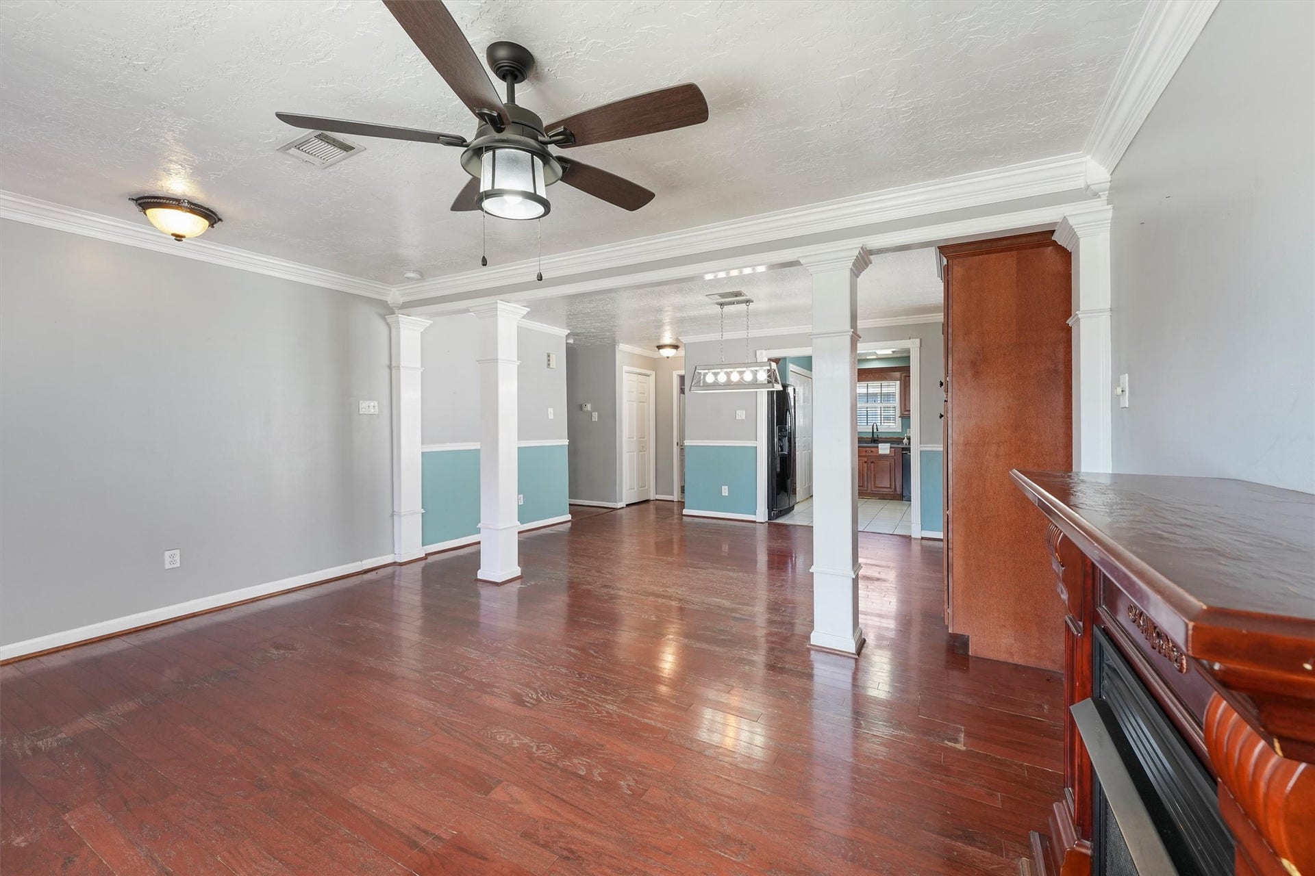 4515 Salina Street, Houston, TX 77026 4515 Salina Street, Houston, TX 77026