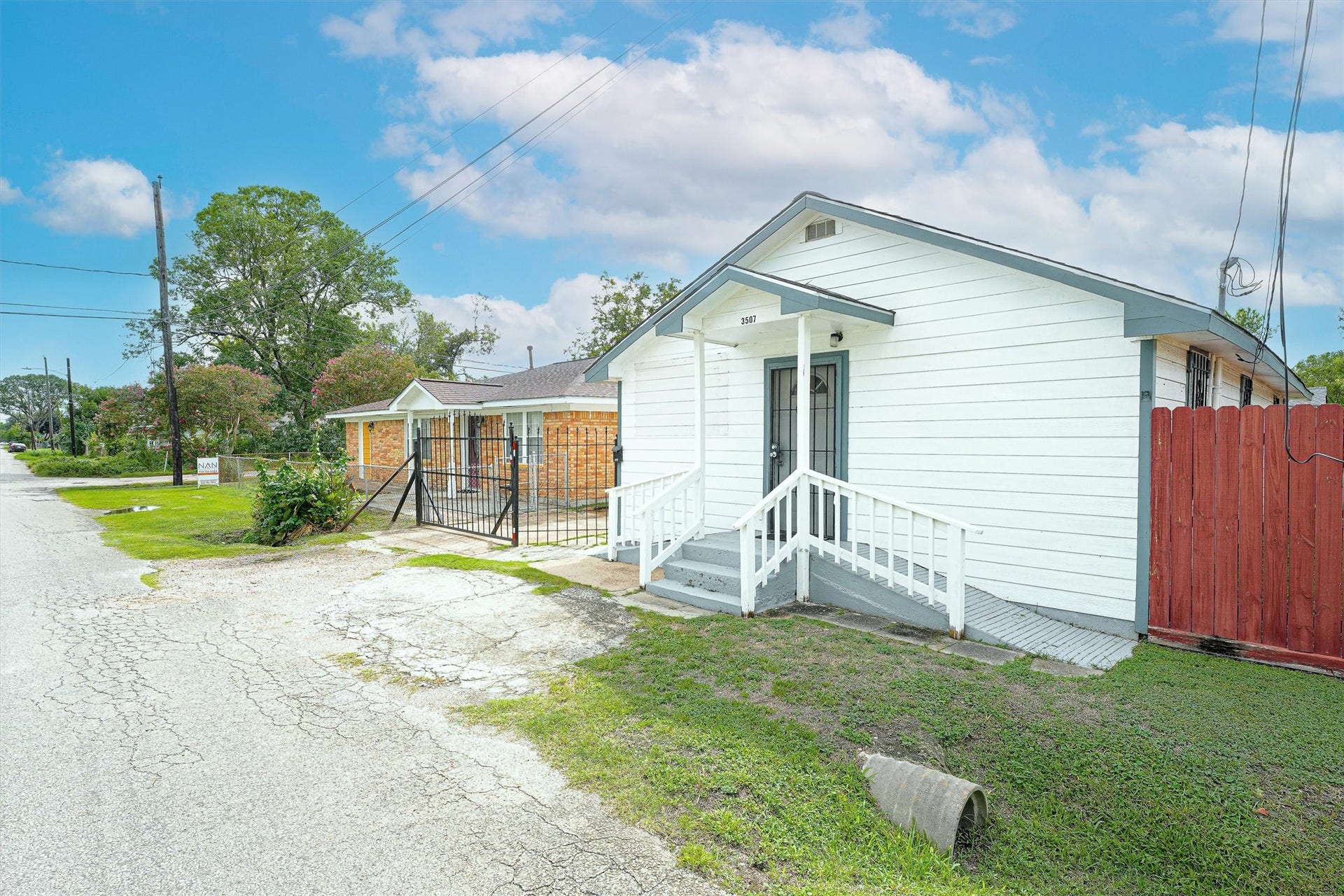 4515 Salina Street, Houston, TX 77026 4515 Salina Street, Houston, TX 77026