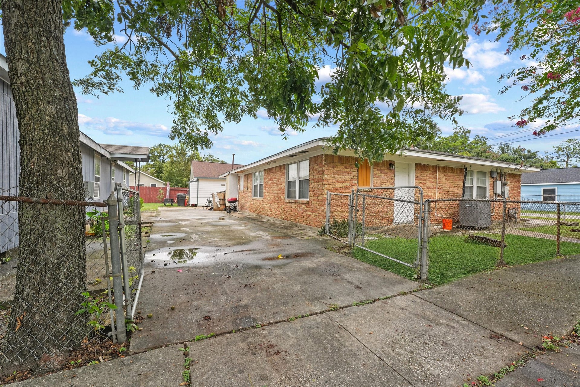 4515 Salina Street, Houston, TX 77026 4515 Salina Street, Houston, TX 77026