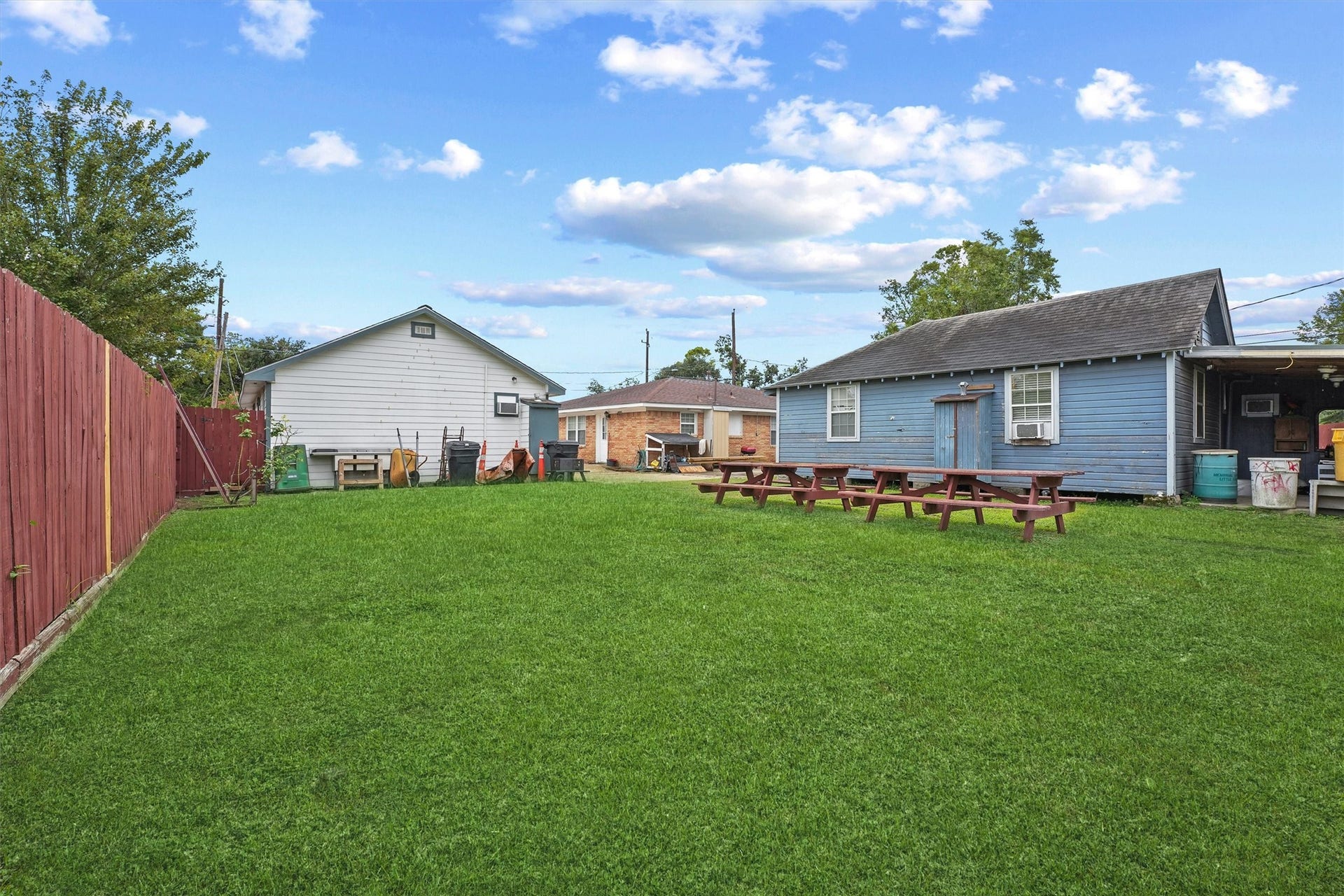 4515 Salina Street, Houston, TX 77026 4515 Salina Street, Houston, TX 77026